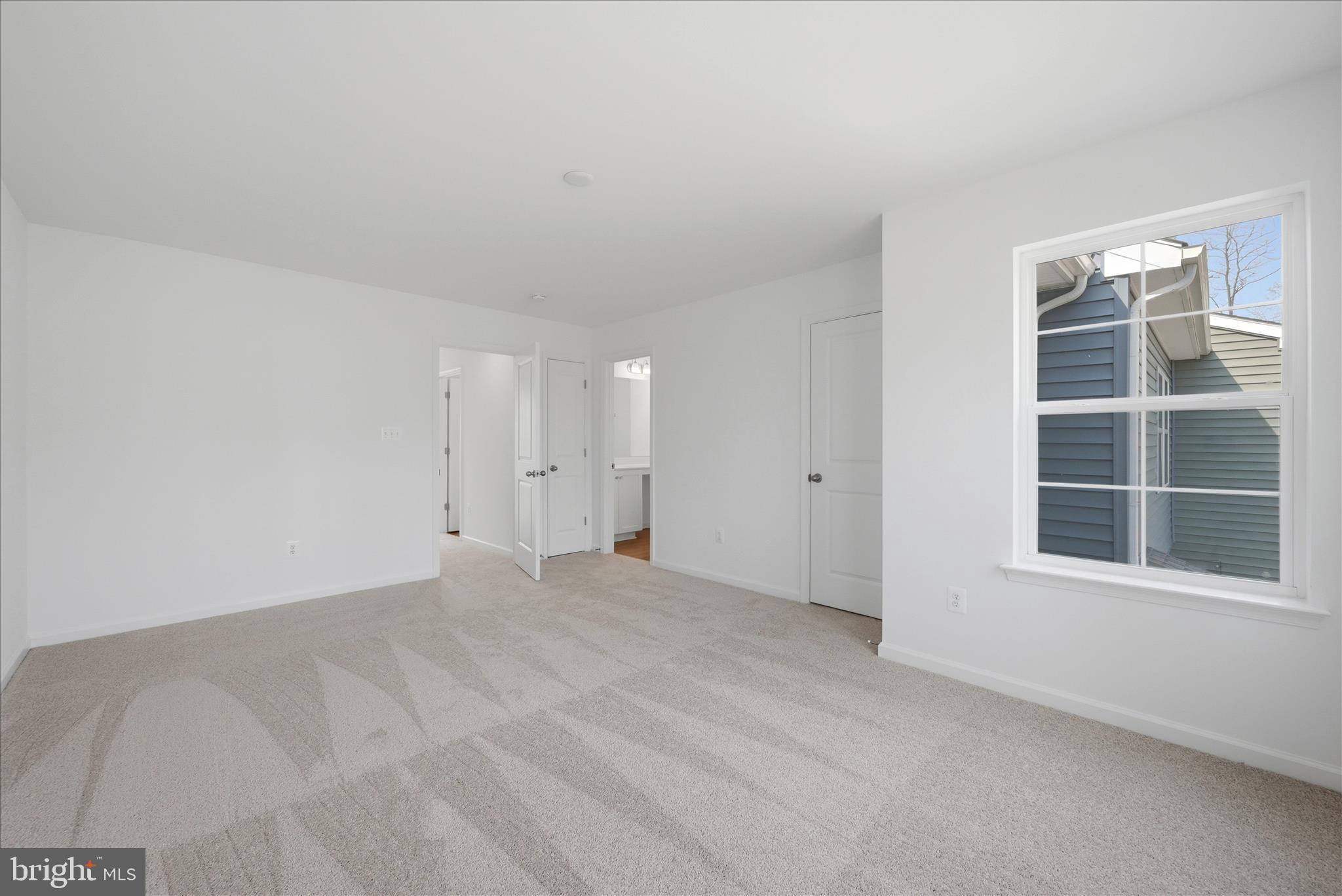 WHISPERING PINES - Residential