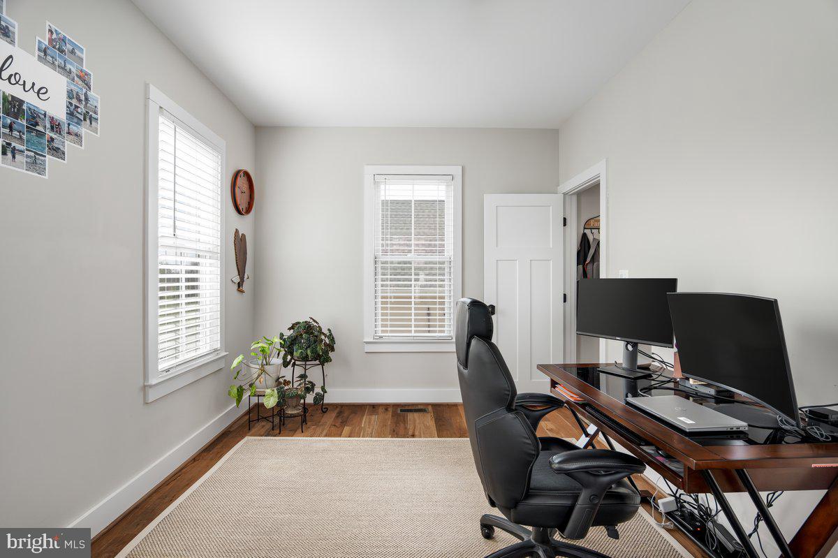 CHALK FARM - Residential