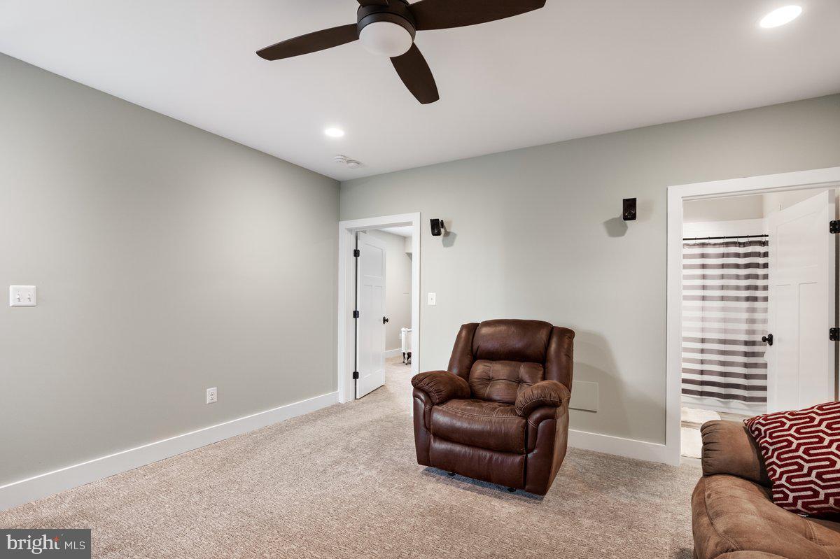 CHALK FARM - Residential