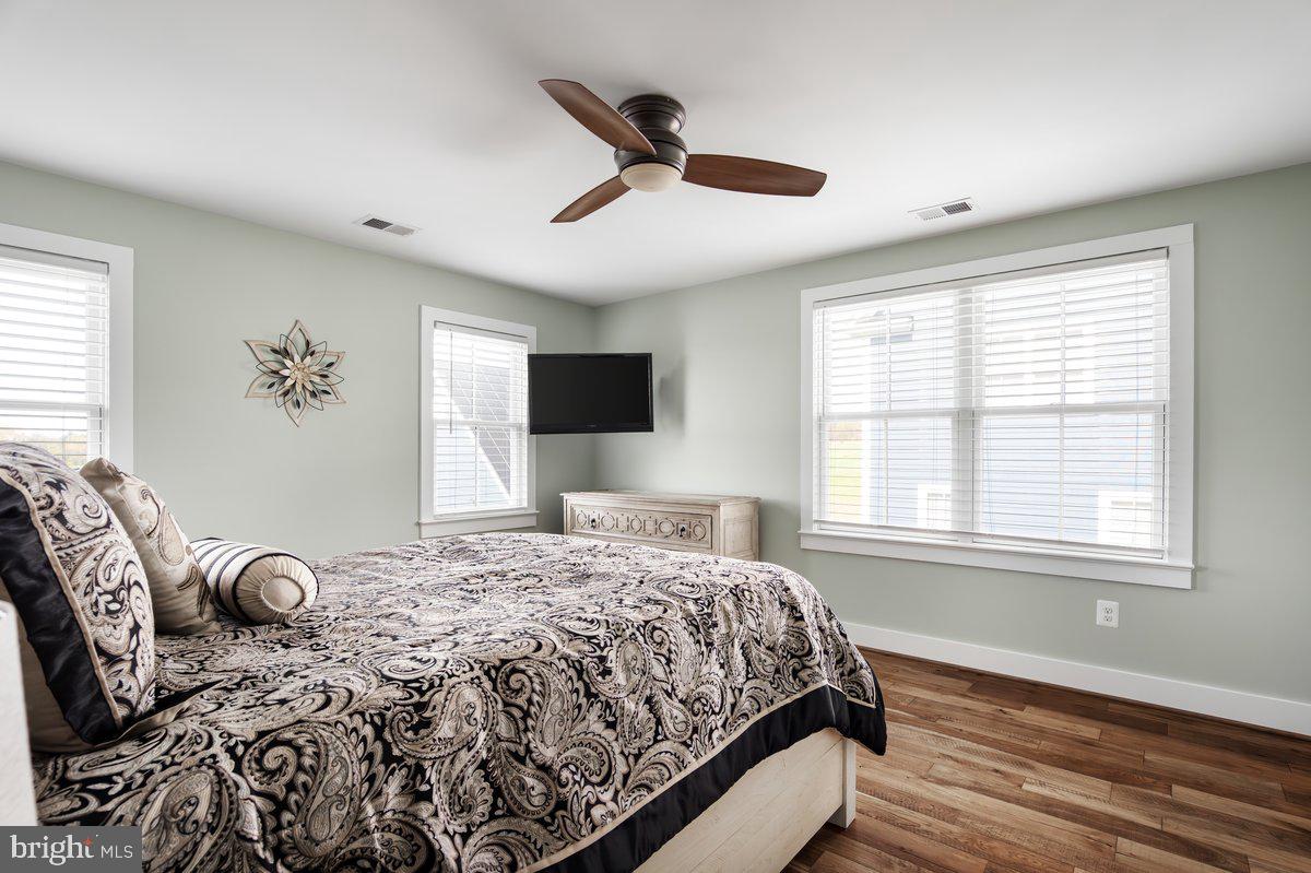 CHALK FARM - Residential