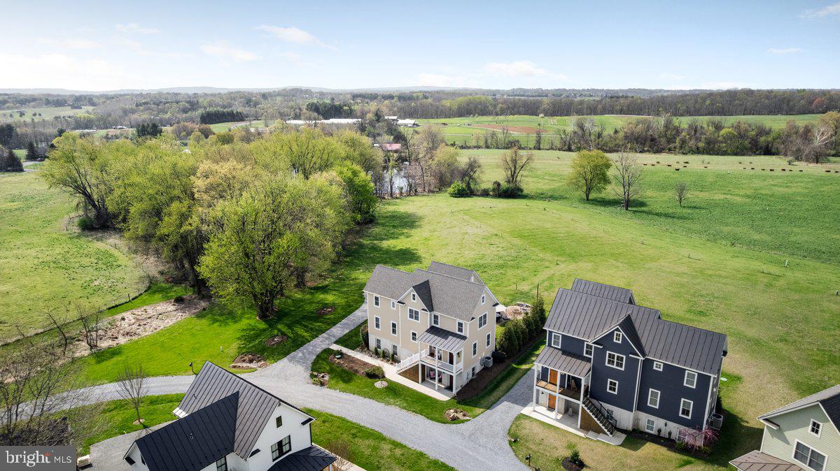 CHALK FARM - Residential