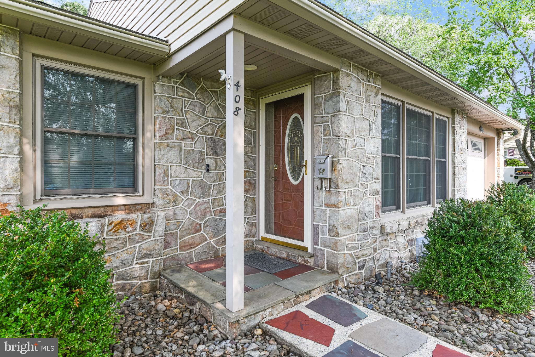 408 OLD AIRPORT ROAD