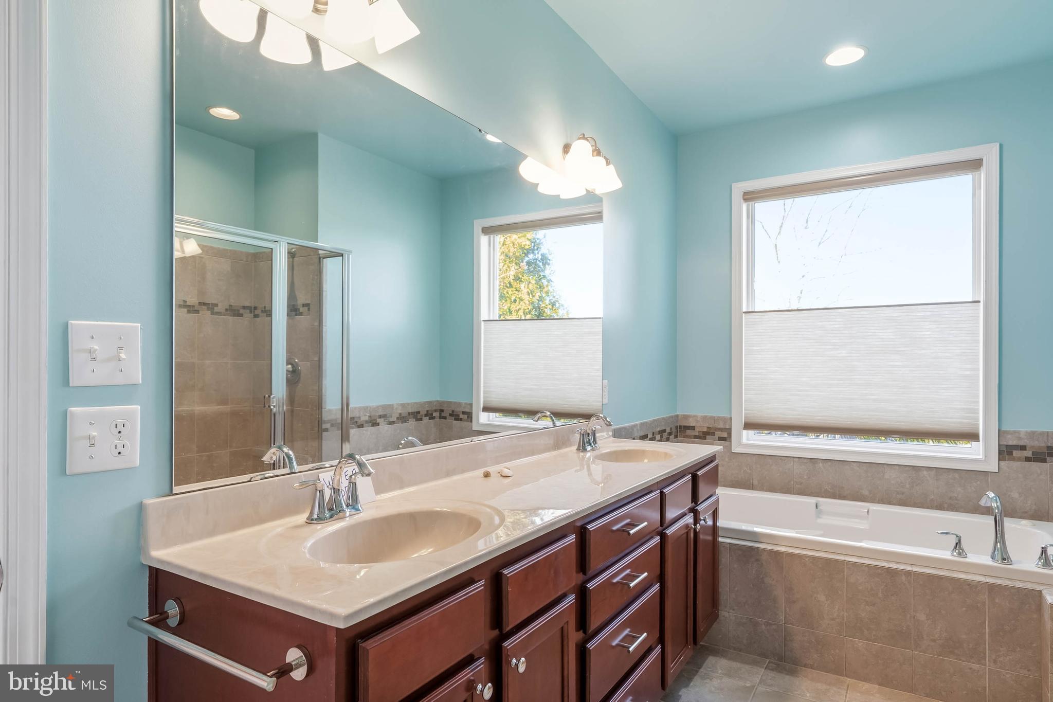 SENATORS - Residential