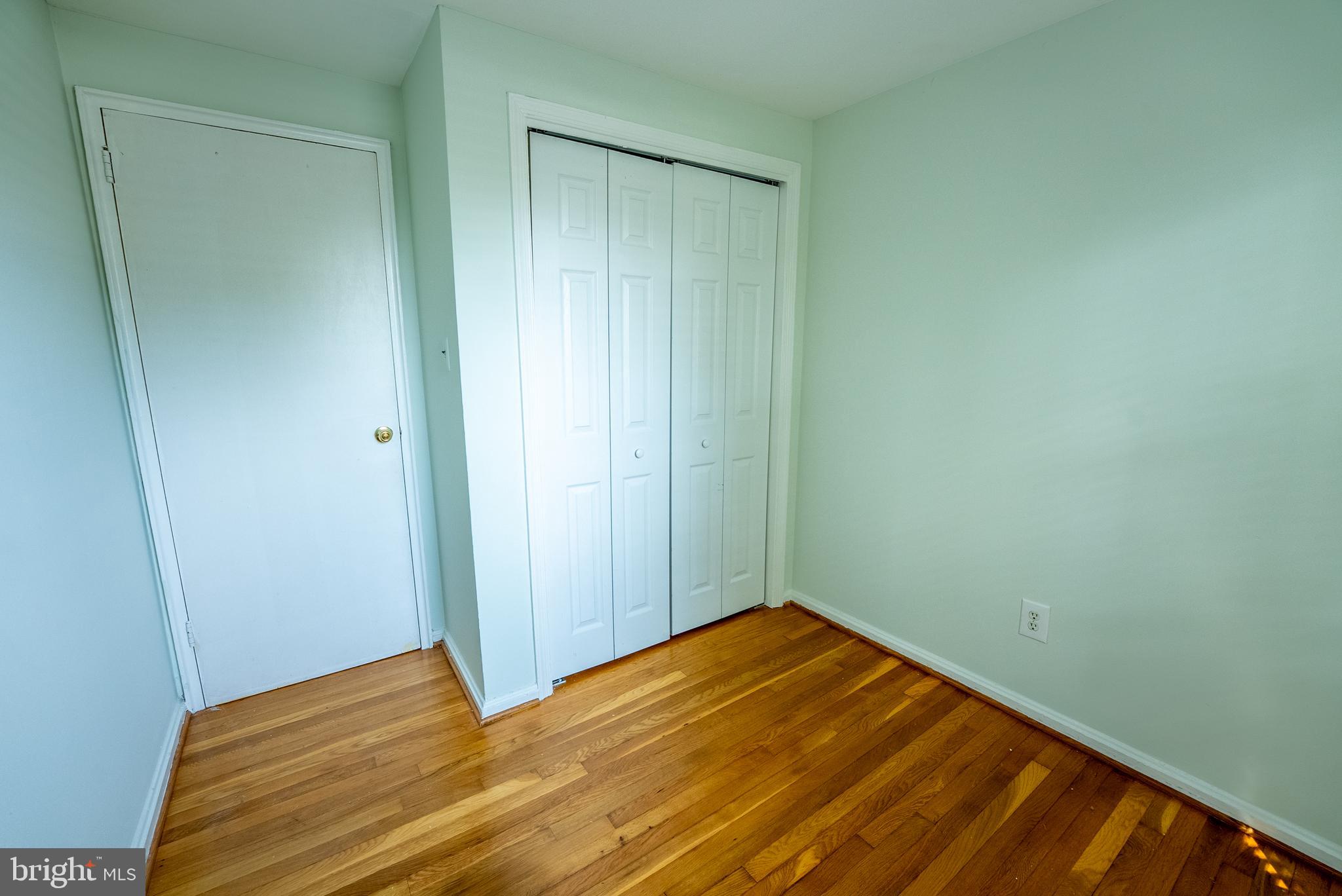 WARWICK VILLAGE - Residential Lease