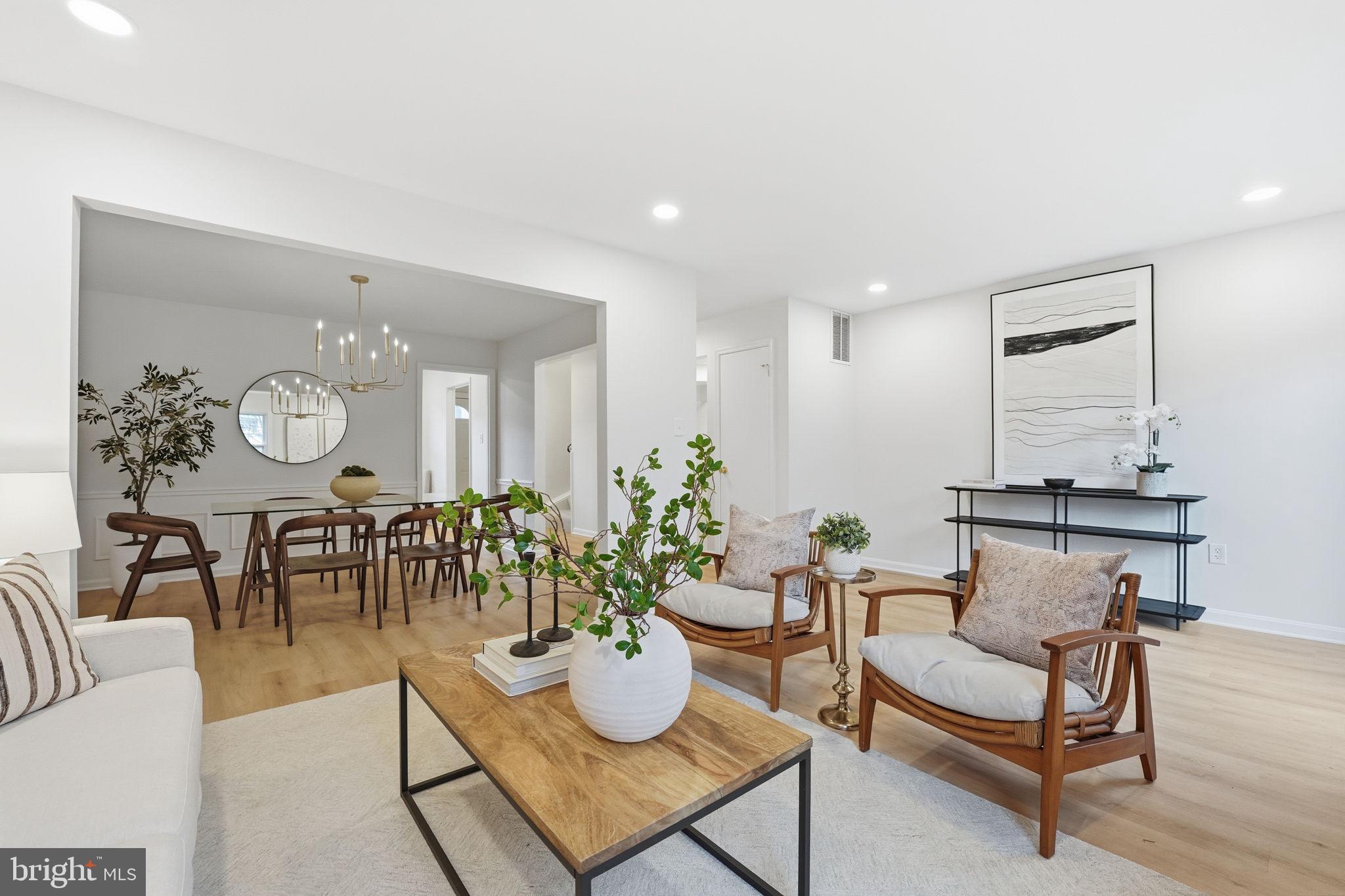 PINECREST HEIGHTS - Residential