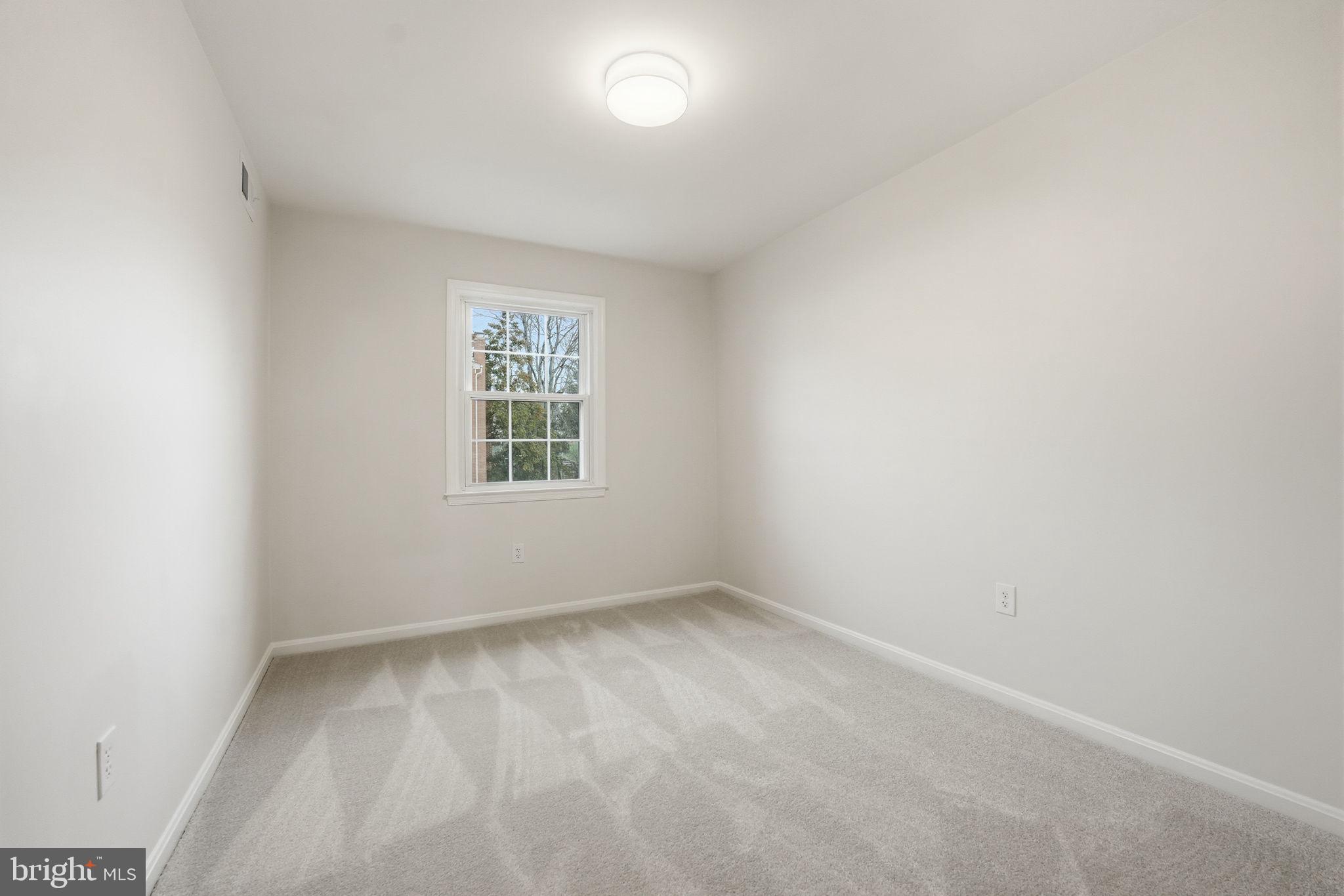 PINECREST HEIGHTS - Residential