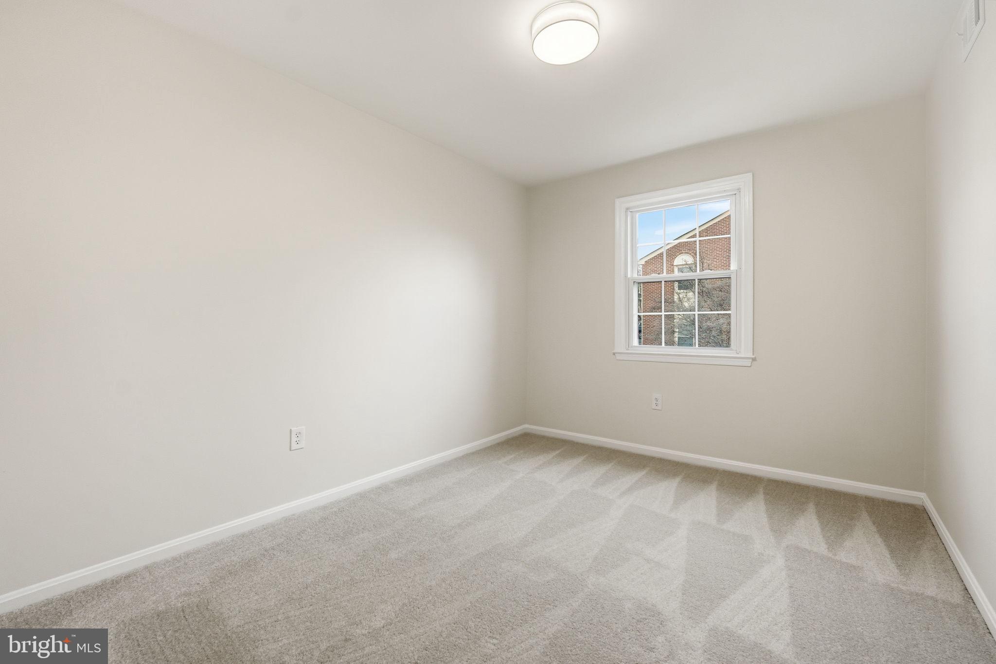 PINECREST HEIGHTS - Residential