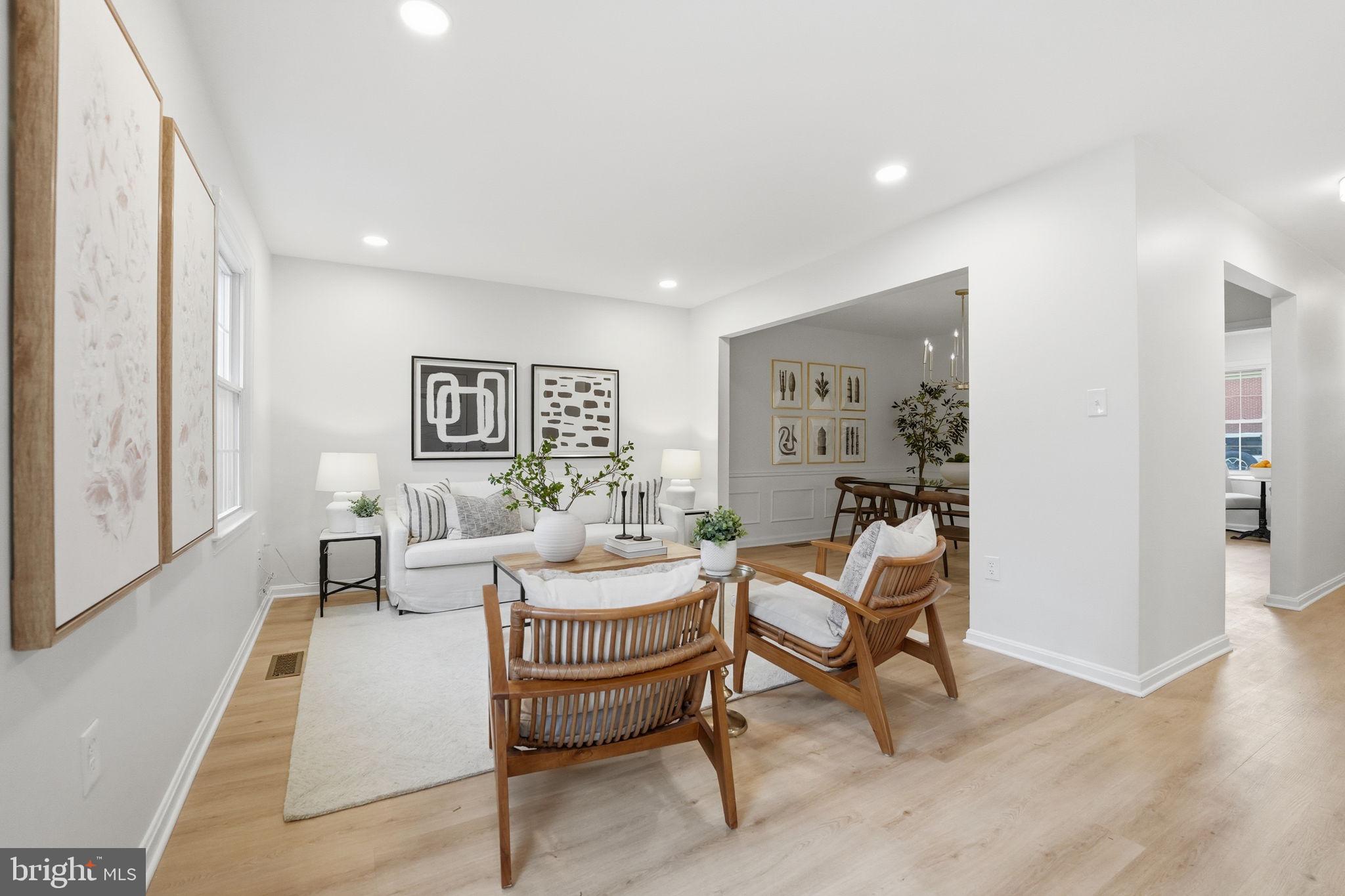 PINECREST HEIGHTS - Residential