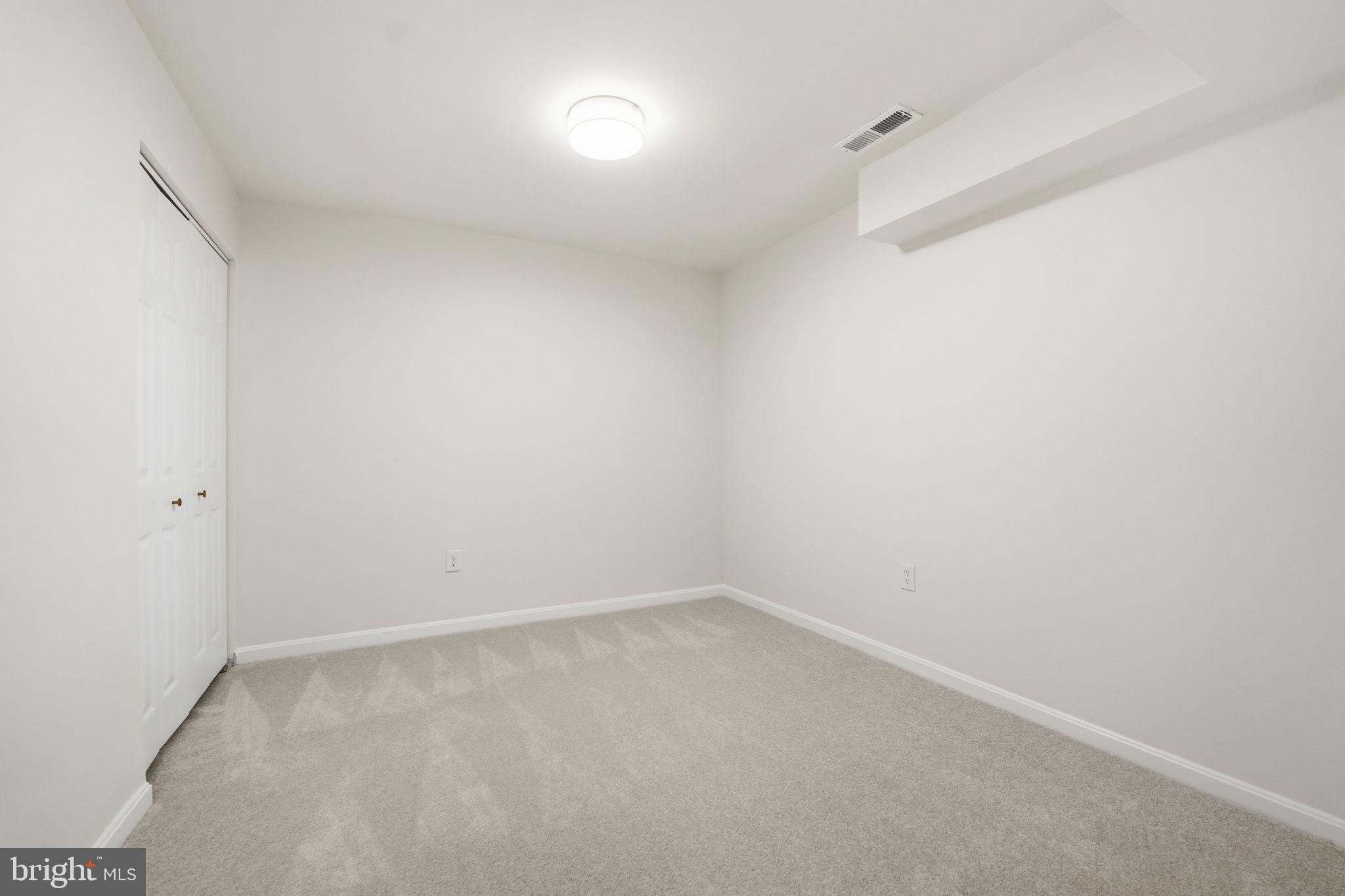 PINECREST HEIGHTS - Residential