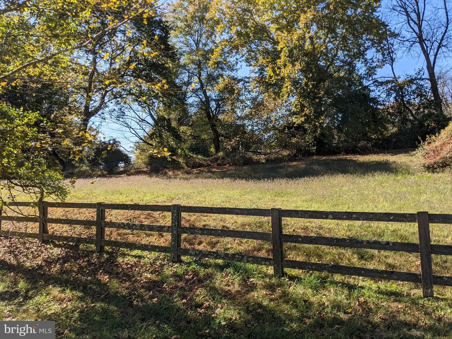 Great development opportunity with substantial road frontage or horse farm. 12 prime acres in Chadds Ford SD with existing older ranch house that needs work. Could be renovated or tear down for building lots. There are a few outbuildings and two wells on the site. Fencing is in place since it was formerly a horse farm. Plot plan available. Tax record is wrong -annual taxes $11,679, 12 acres.