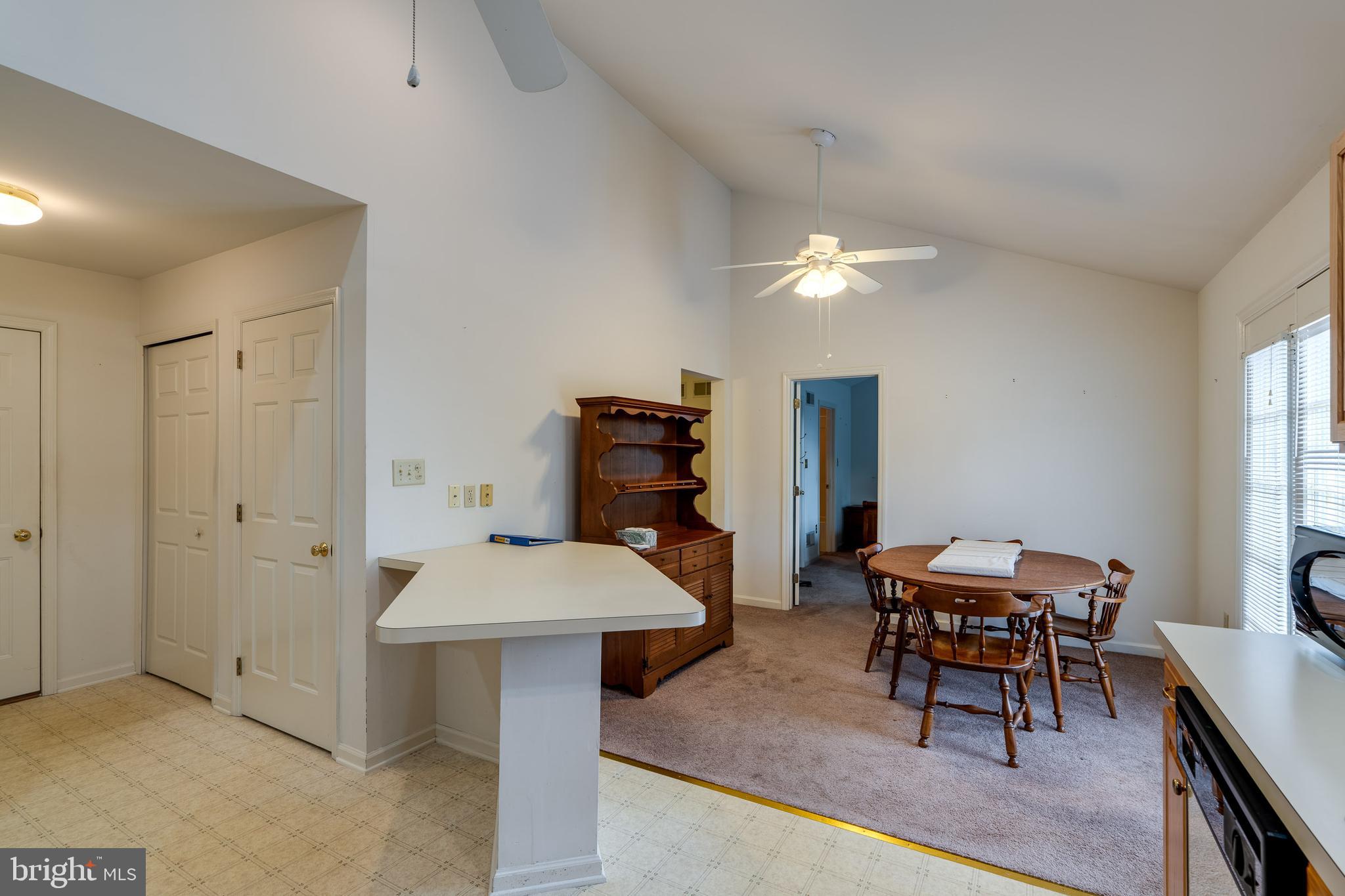 MANOR OAKS - Residential