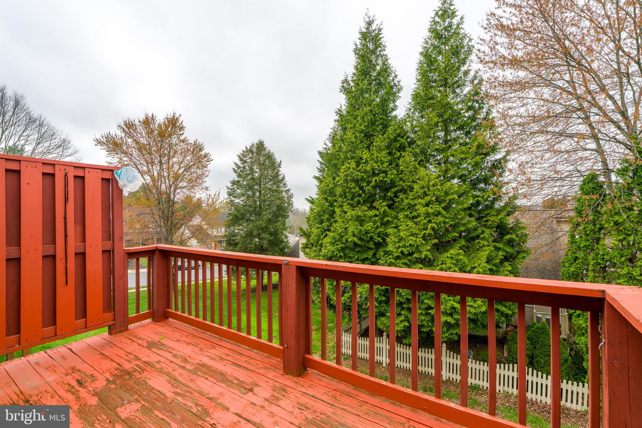 MANOR OAKS - Residential