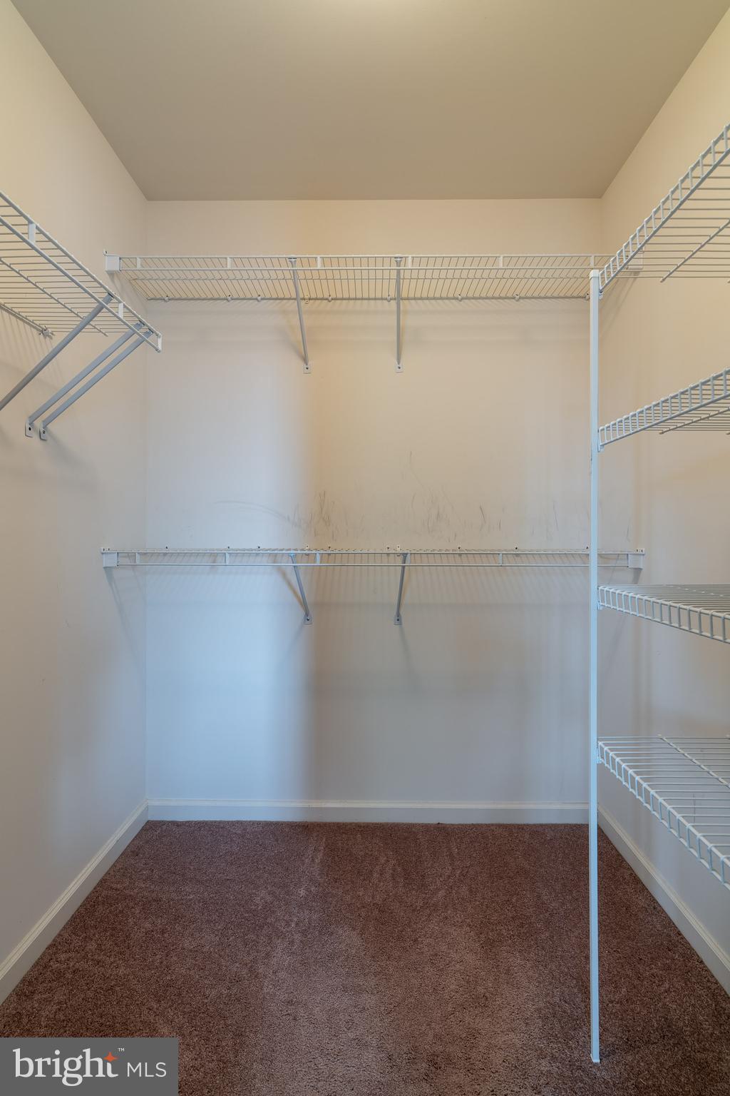 MANOR OAKS - Residential