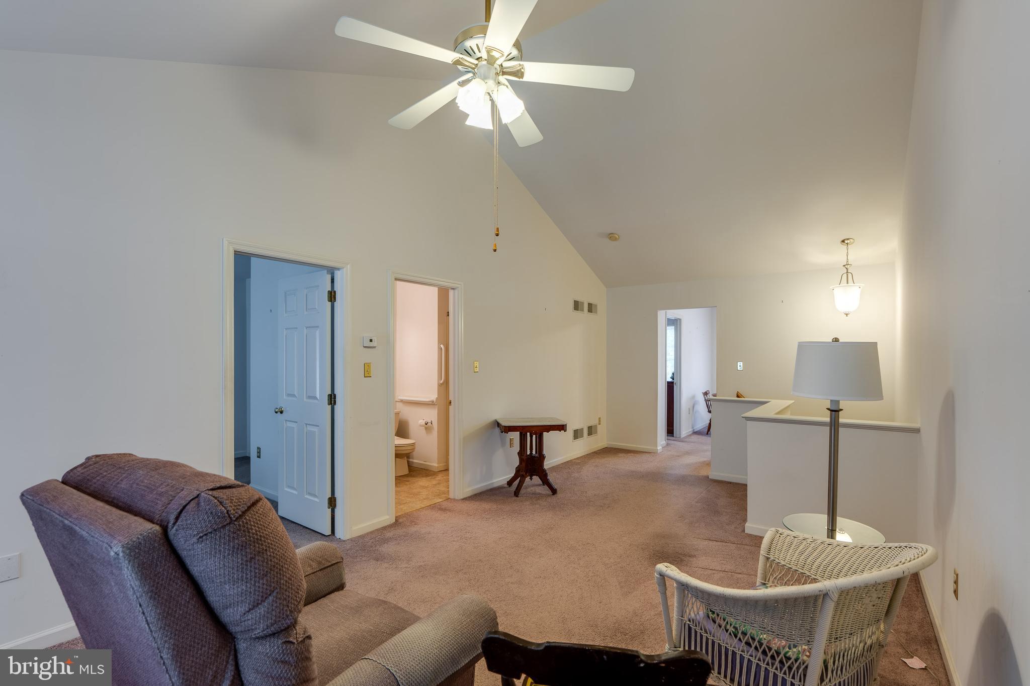 MANOR OAKS - Residential