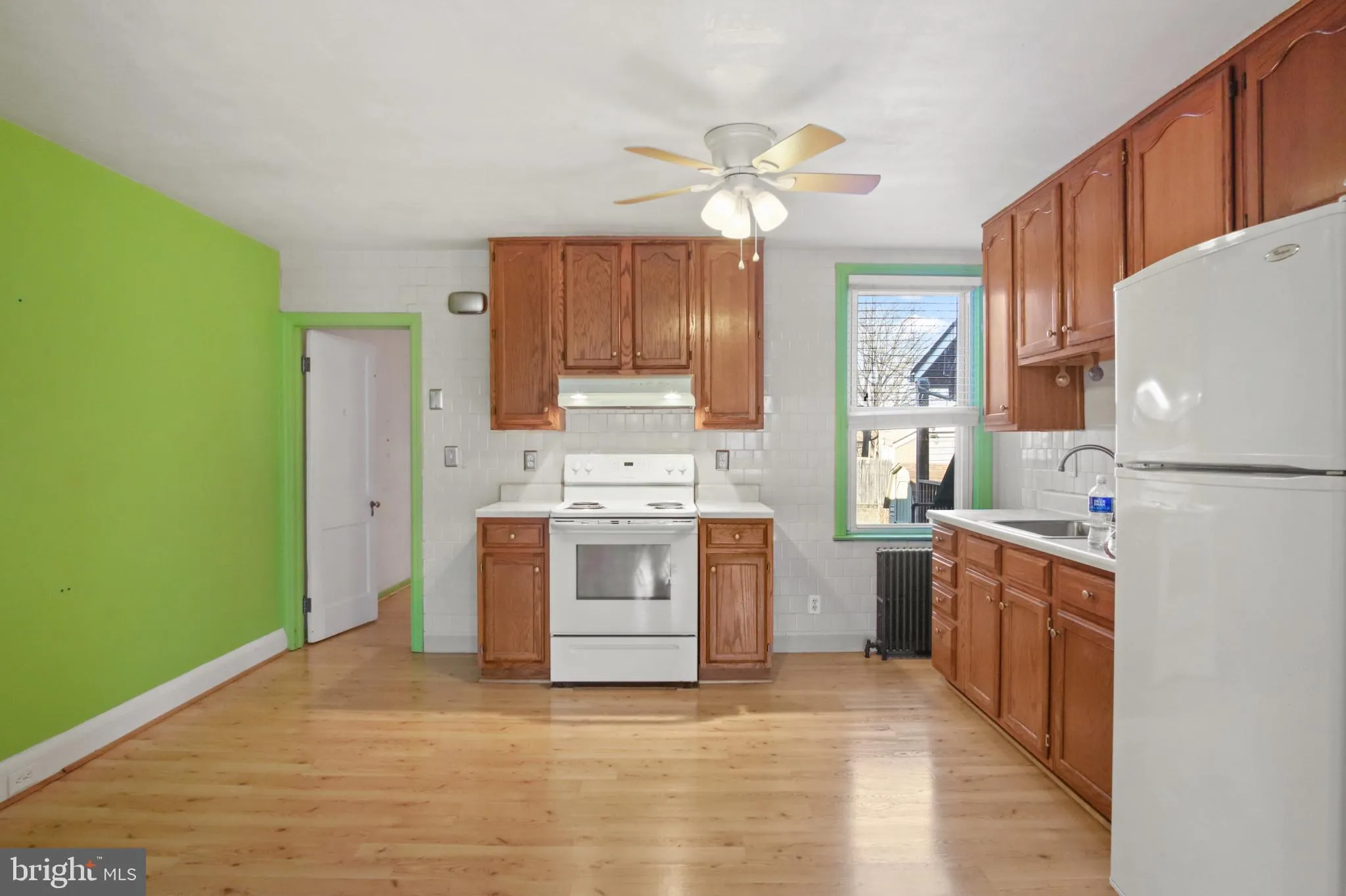 Baltimore, Maryland 21222, United States, 2 Bedrooms Bedrooms, ,2 BathroomsBathrooms,Residential,Pending,7239