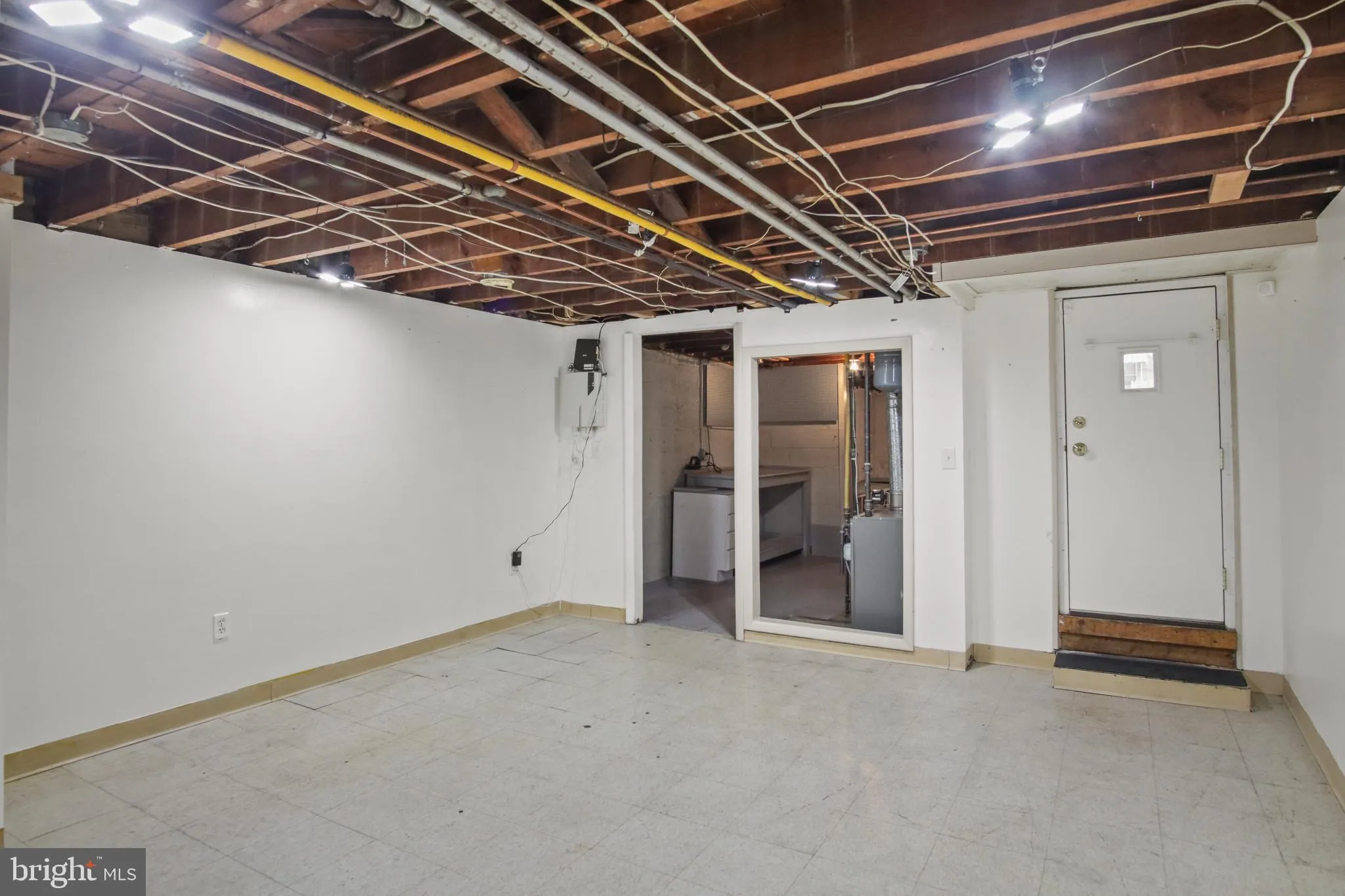 Baltimore, Maryland 21222, United States, 2 Bedrooms Bedrooms, ,2 BathroomsBathrooms,Residential,Pending,7239