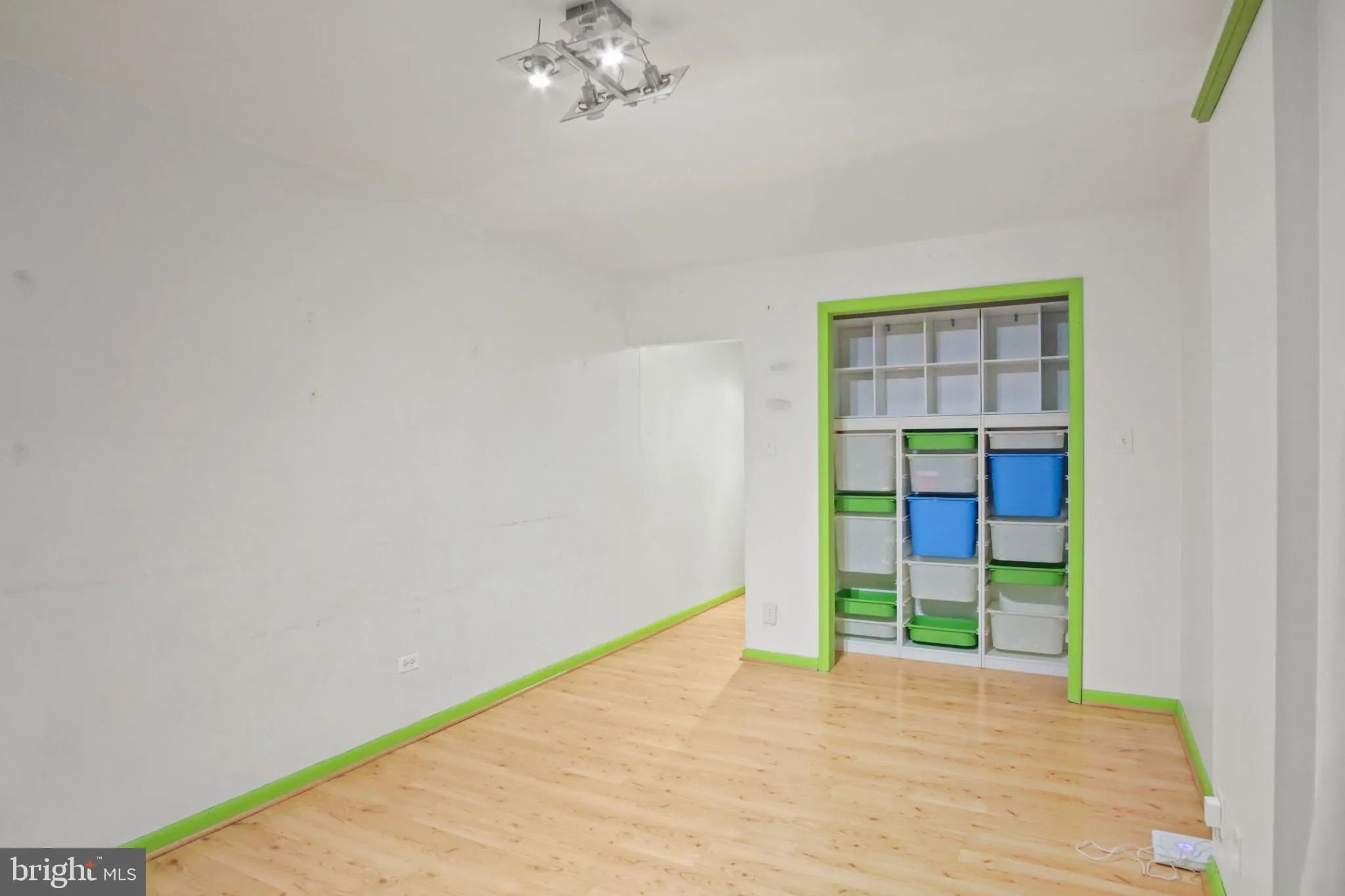 Baltimore, Maryland 21222, United States, 2 Bedrooms Bedrooms, ,2 BathroomsBathrooms,Residential,Pending,7239