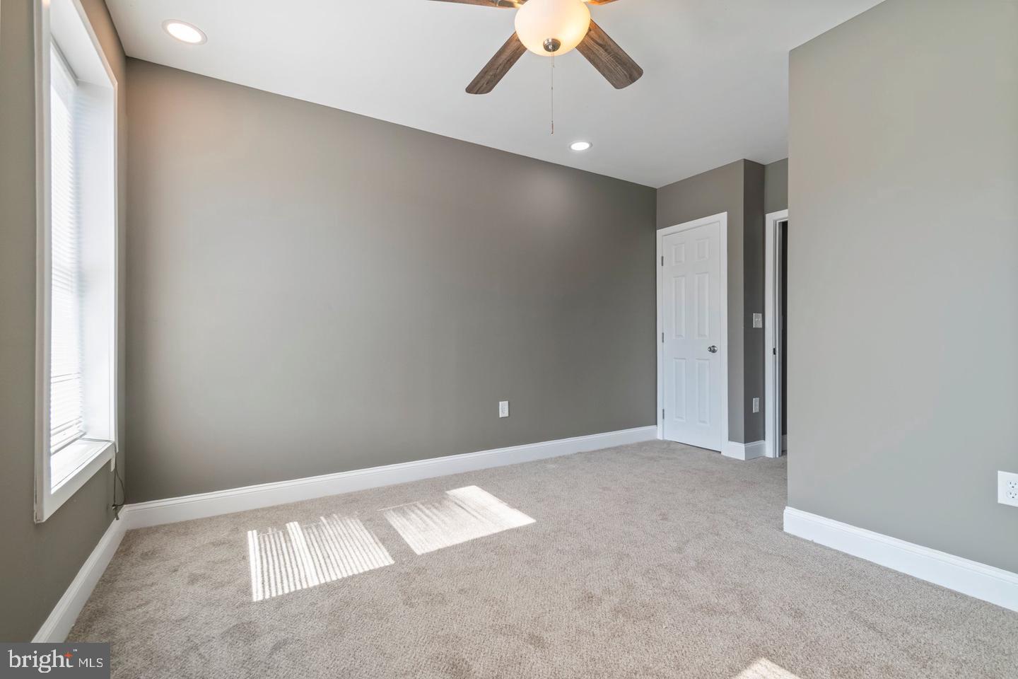 BROADWAY EAST - Residential