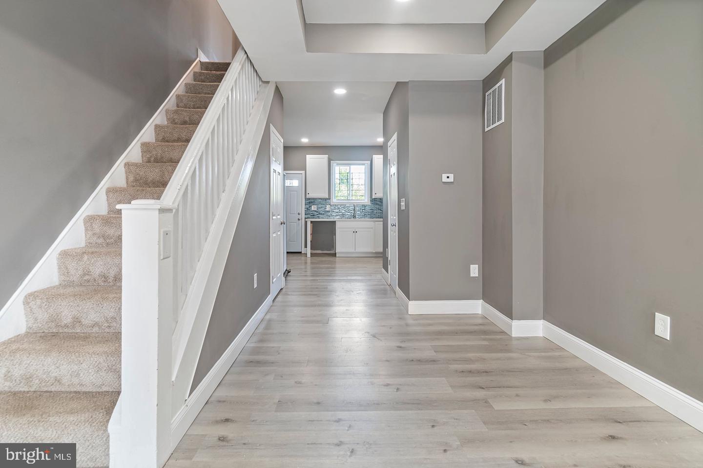 BROADWAY EAST - Residential