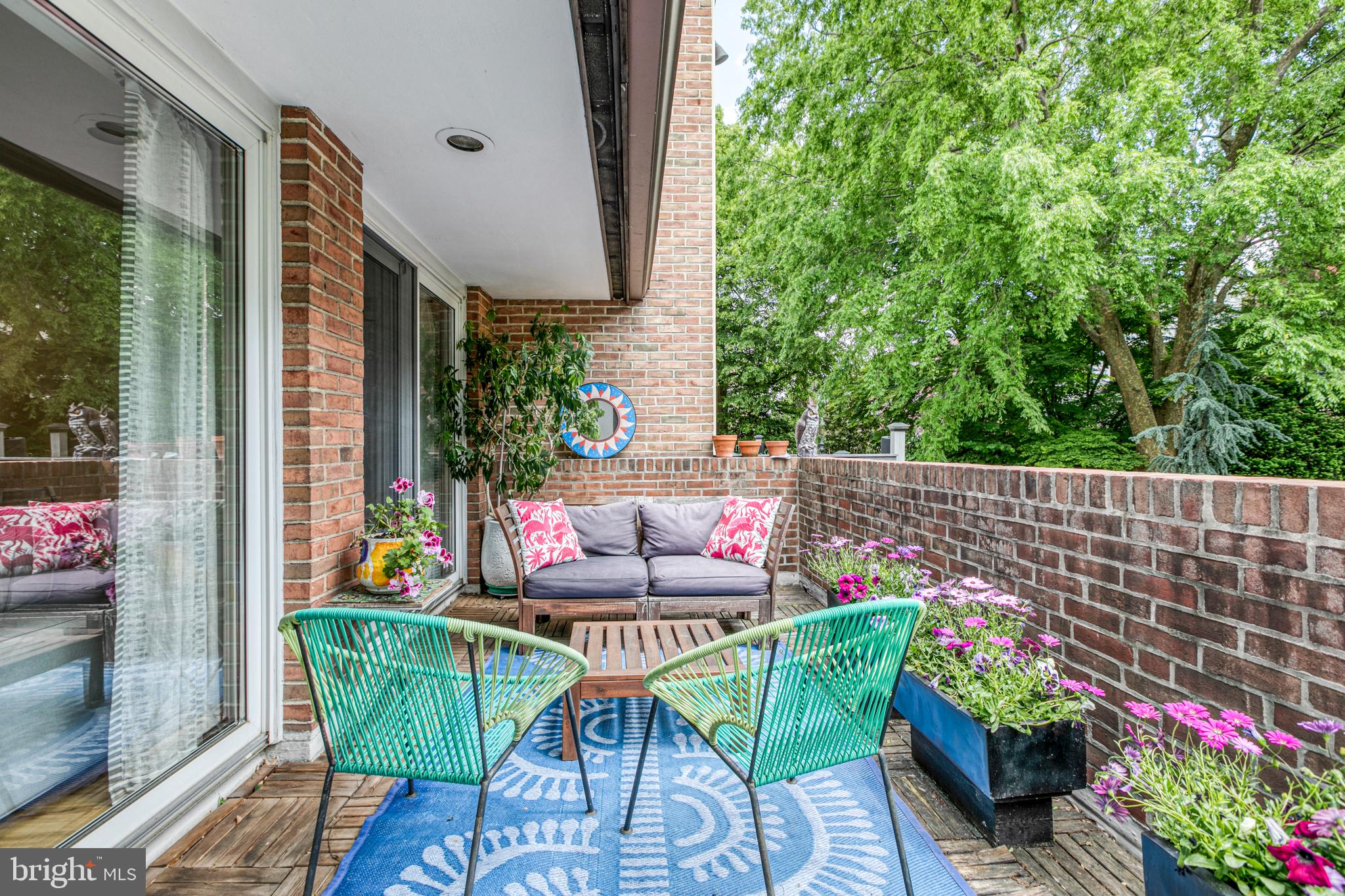 SOCIETY HILL - Residential