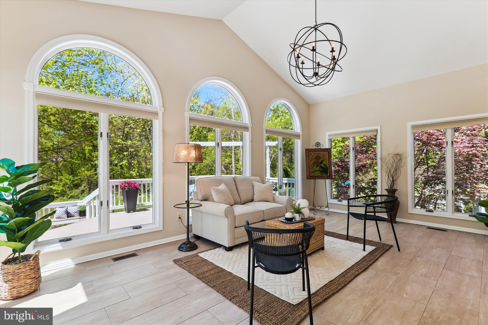 MONROE MANOR - Residential