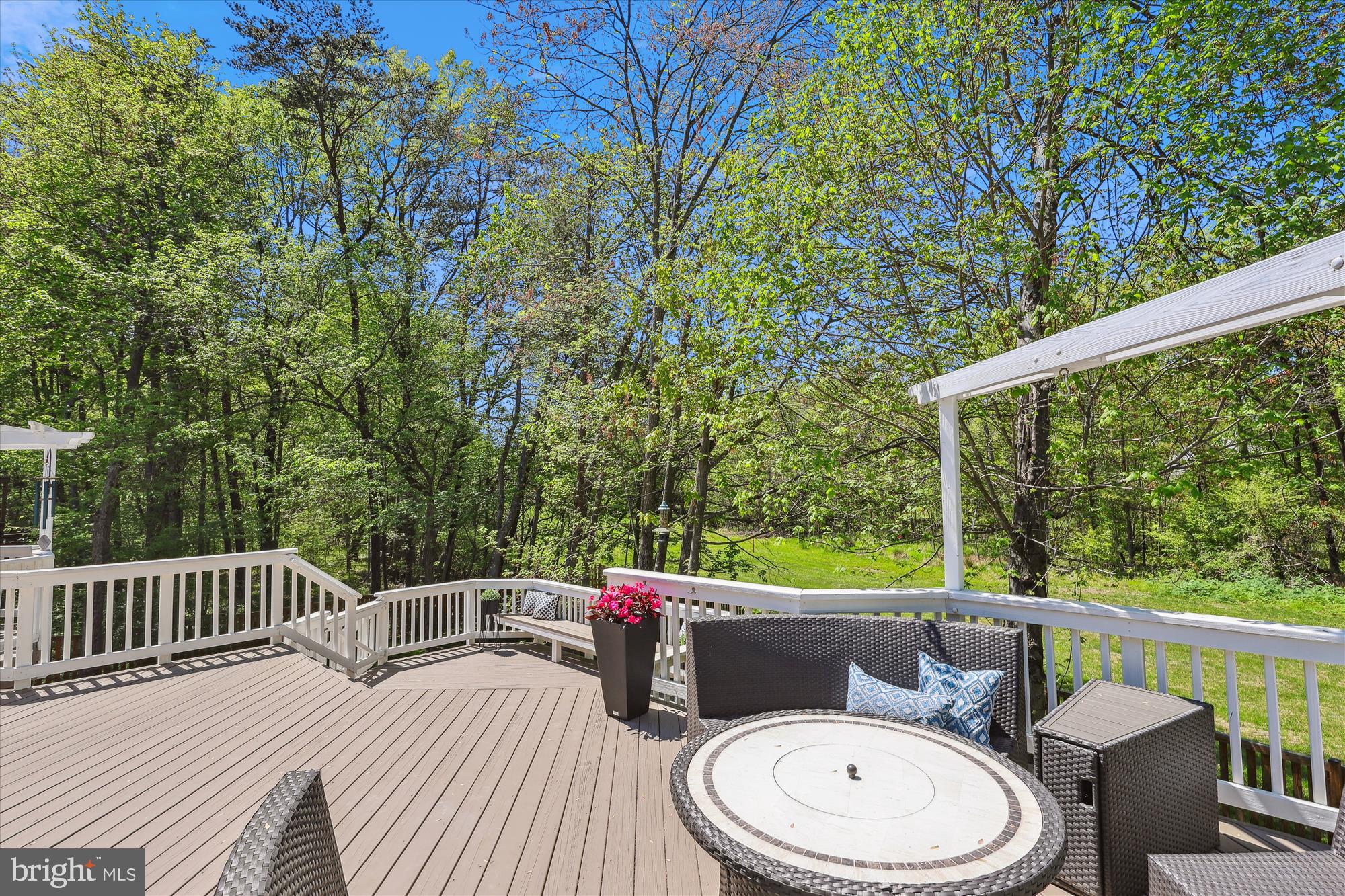 MONROE MANOR - Residential