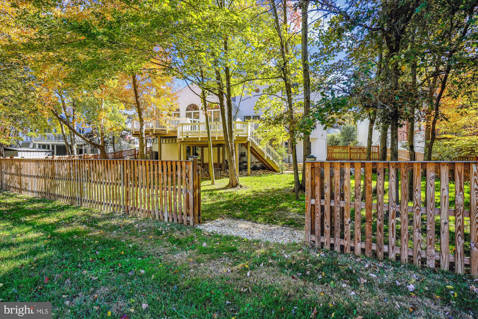 MONROE MANOR - Residential