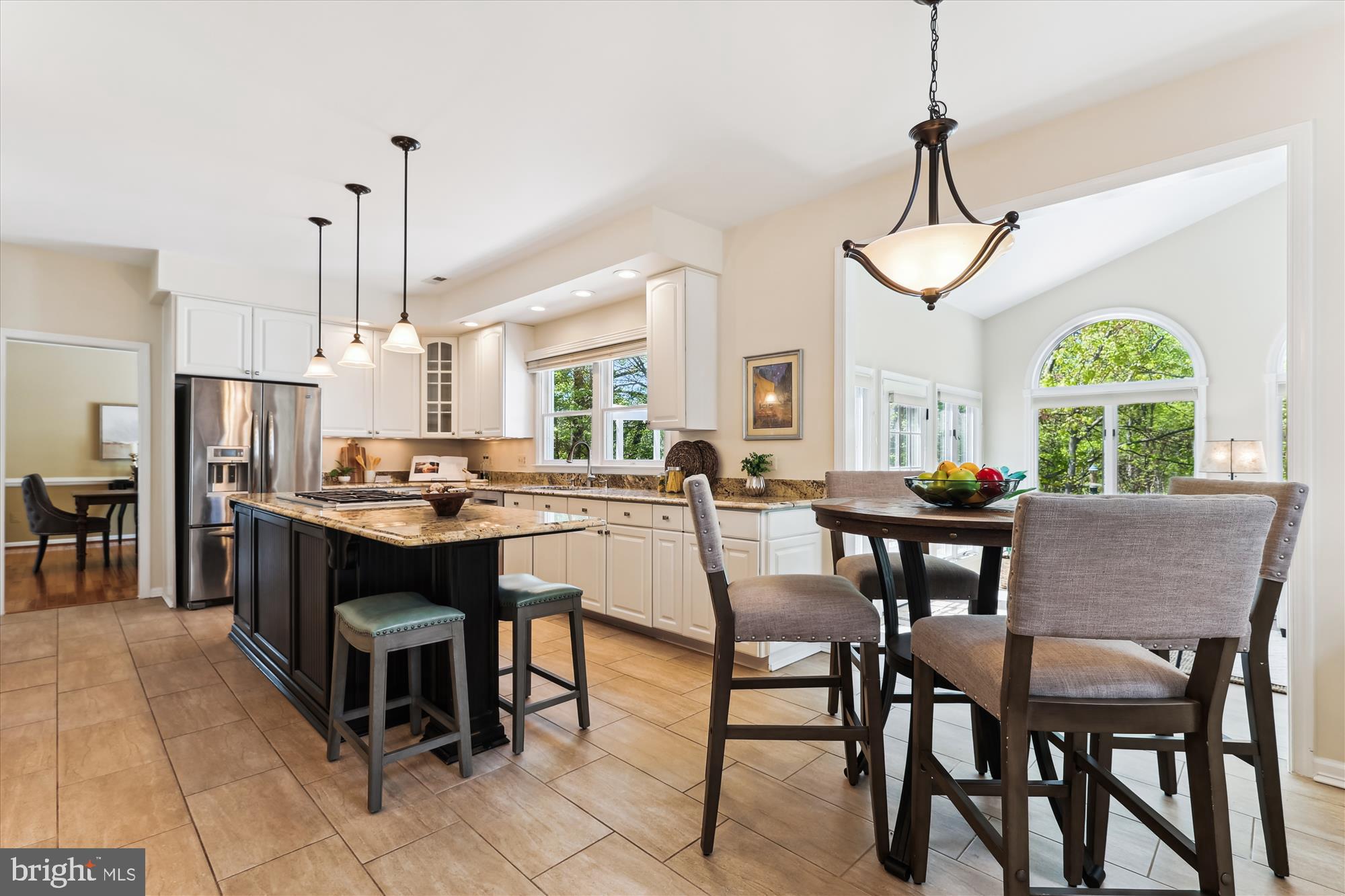 MONROE MANOR - Residential