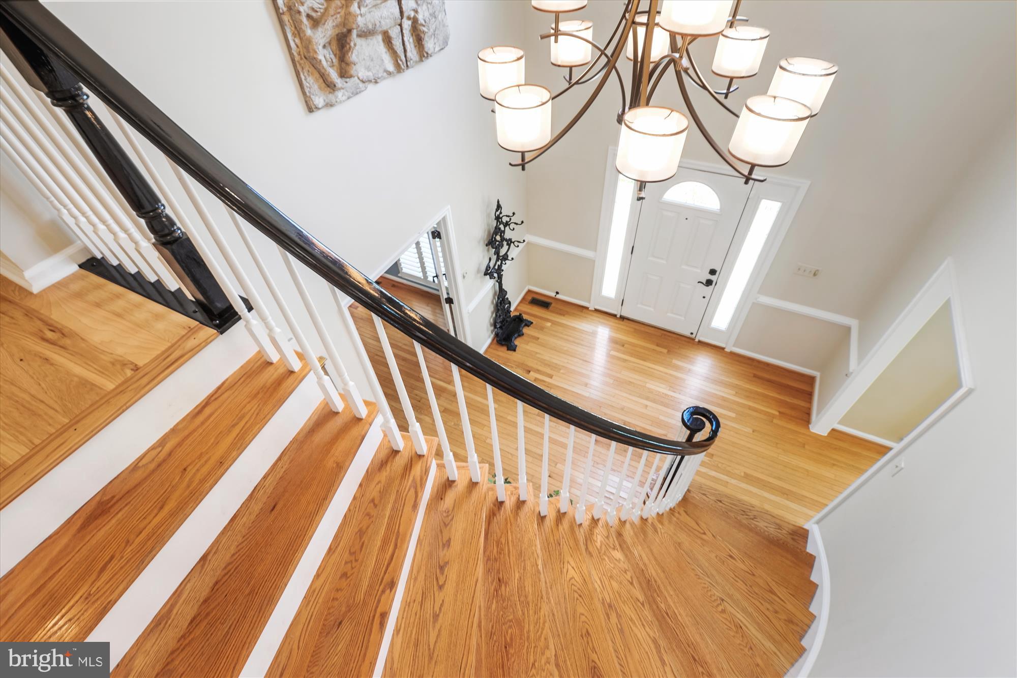 MONROE MANOR - Residential