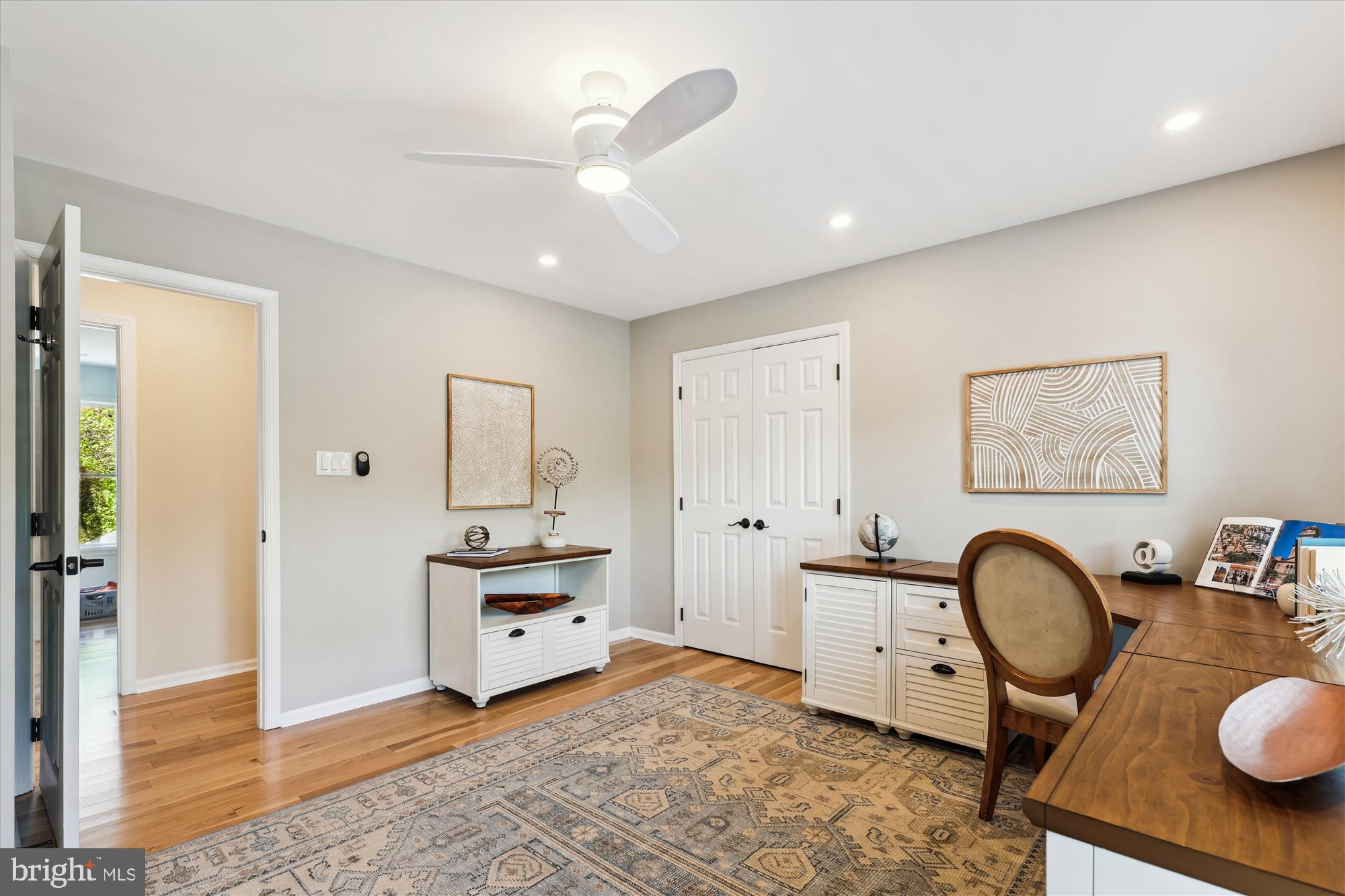 MONROE MANOR - Residential