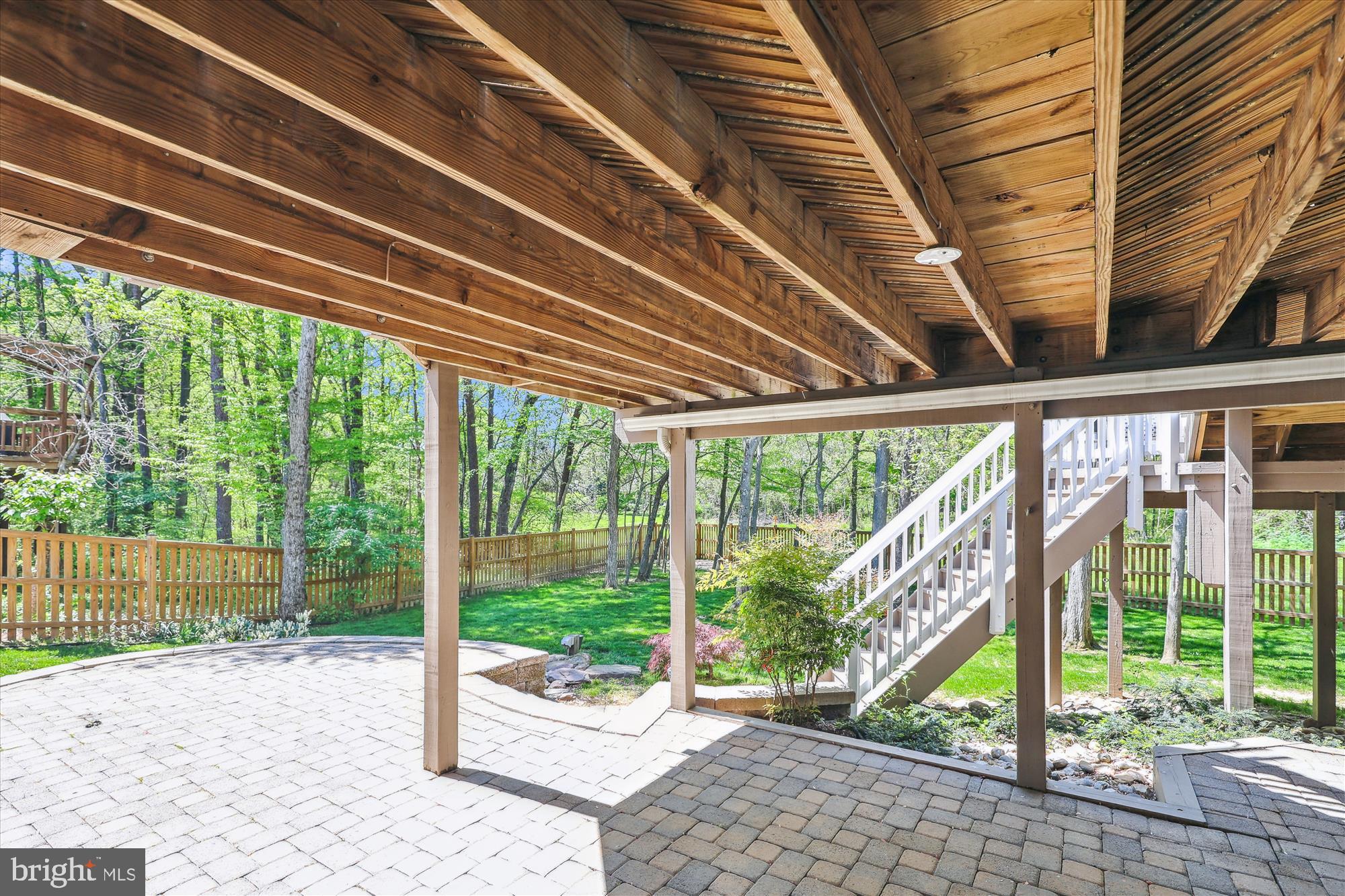 MONROE MANOR - Residential