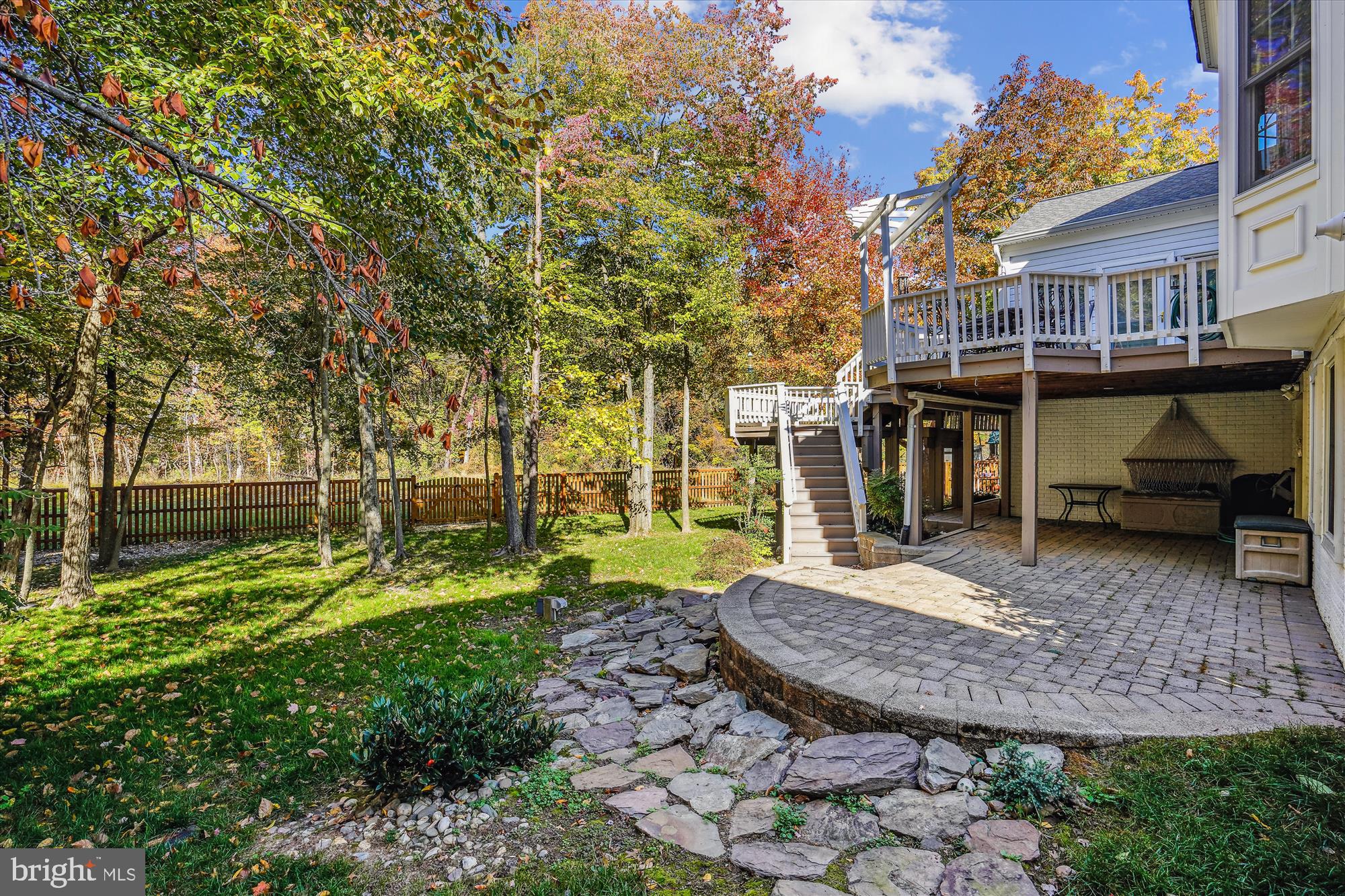 MONROE MANOR - Residential