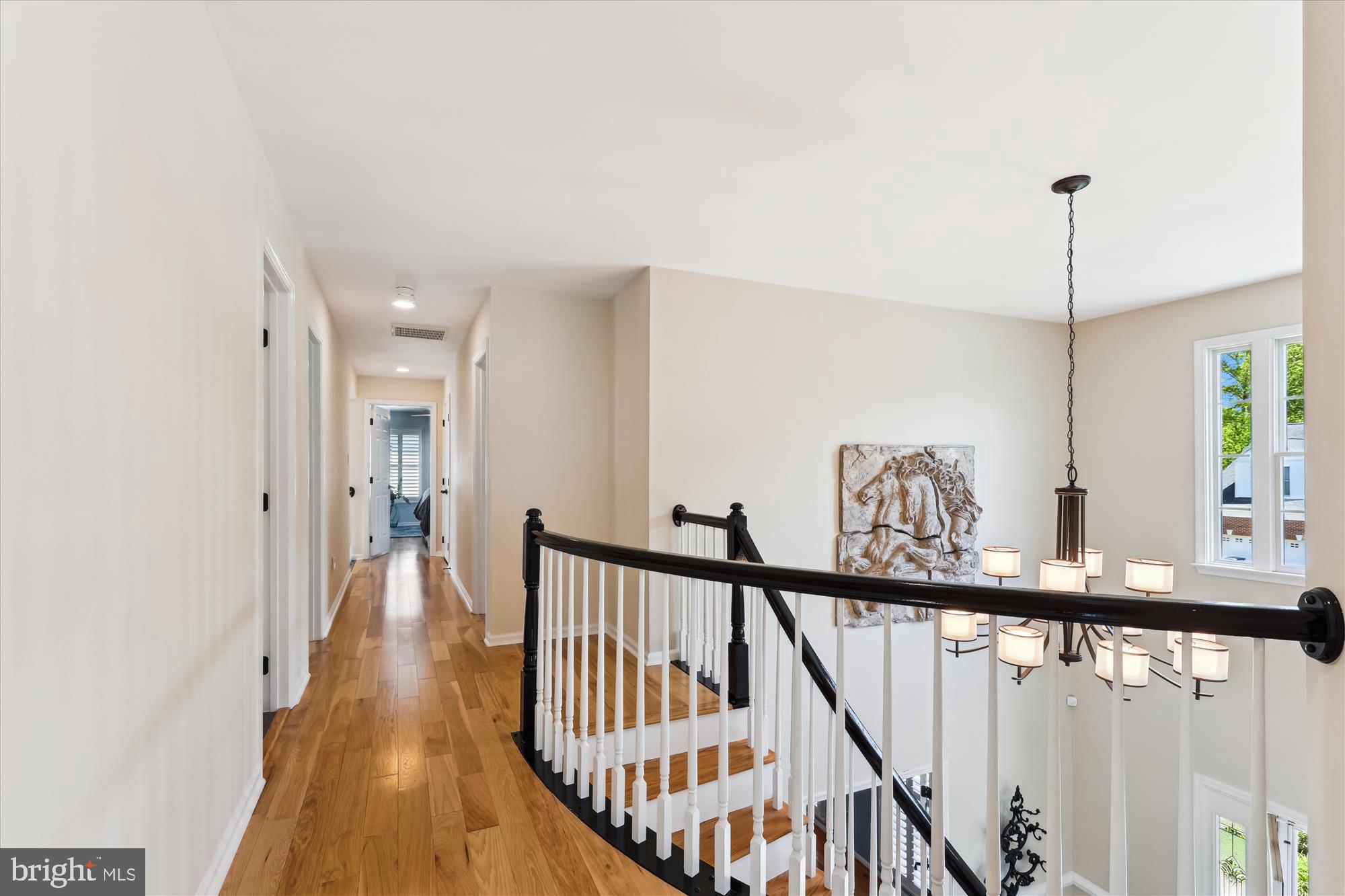 MONROE MANOR - Residential