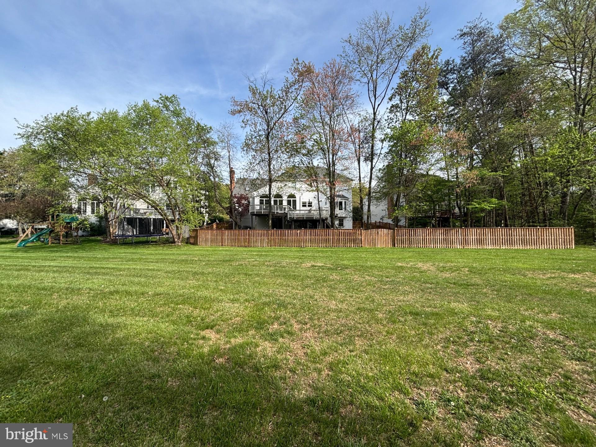 MONROE MANOR - Residential