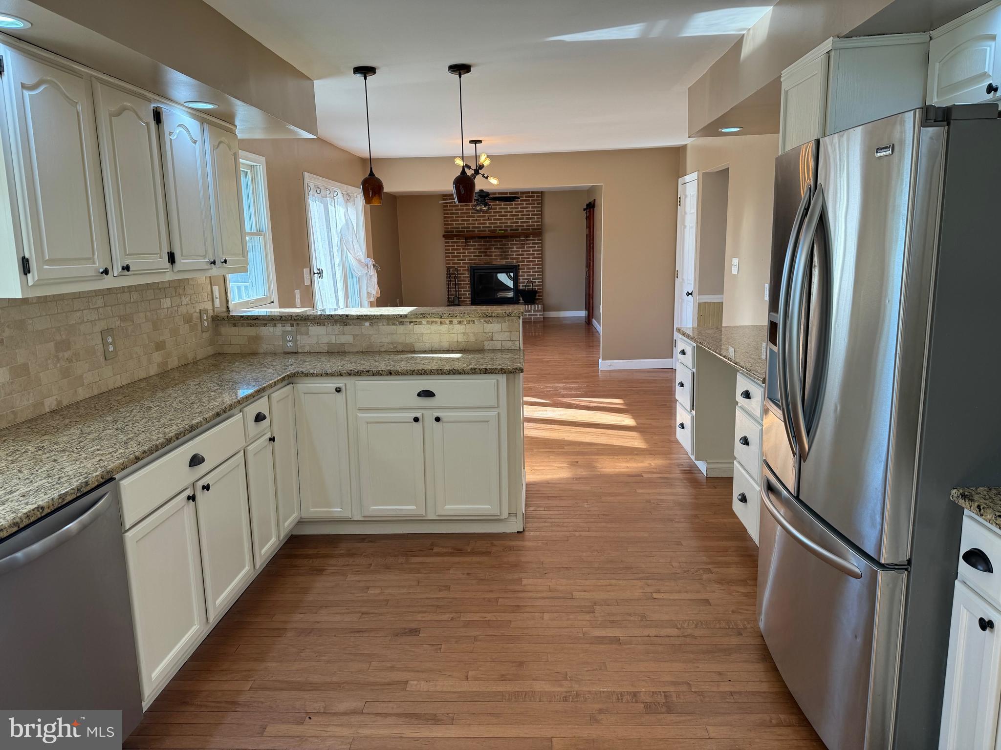 BROWNSTONE ACRES - Residential