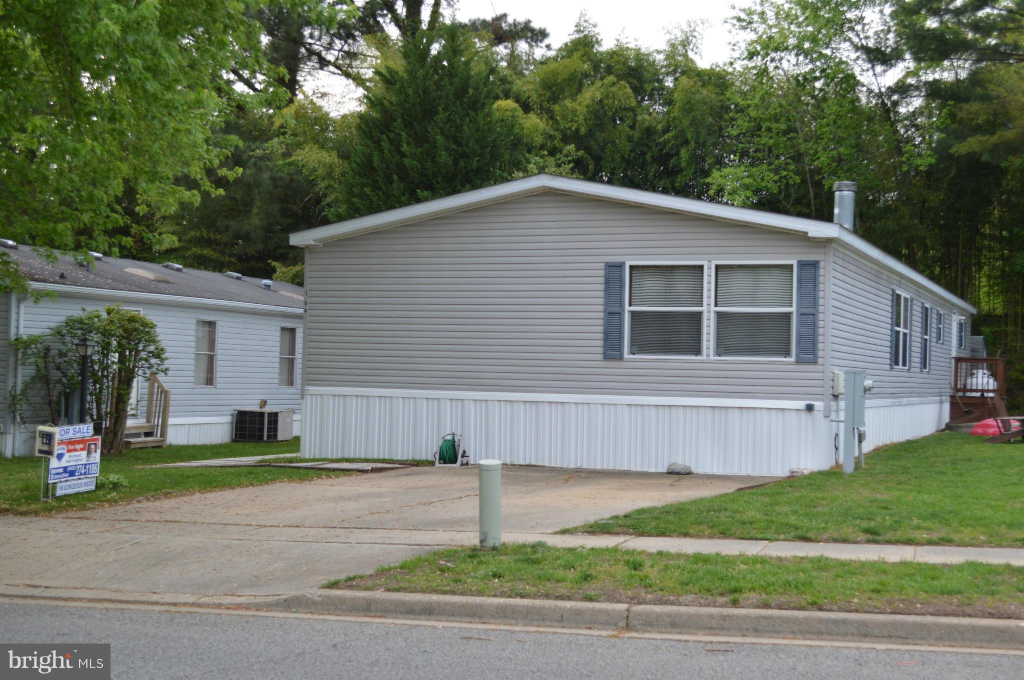 BOONES ESTATES - Residential