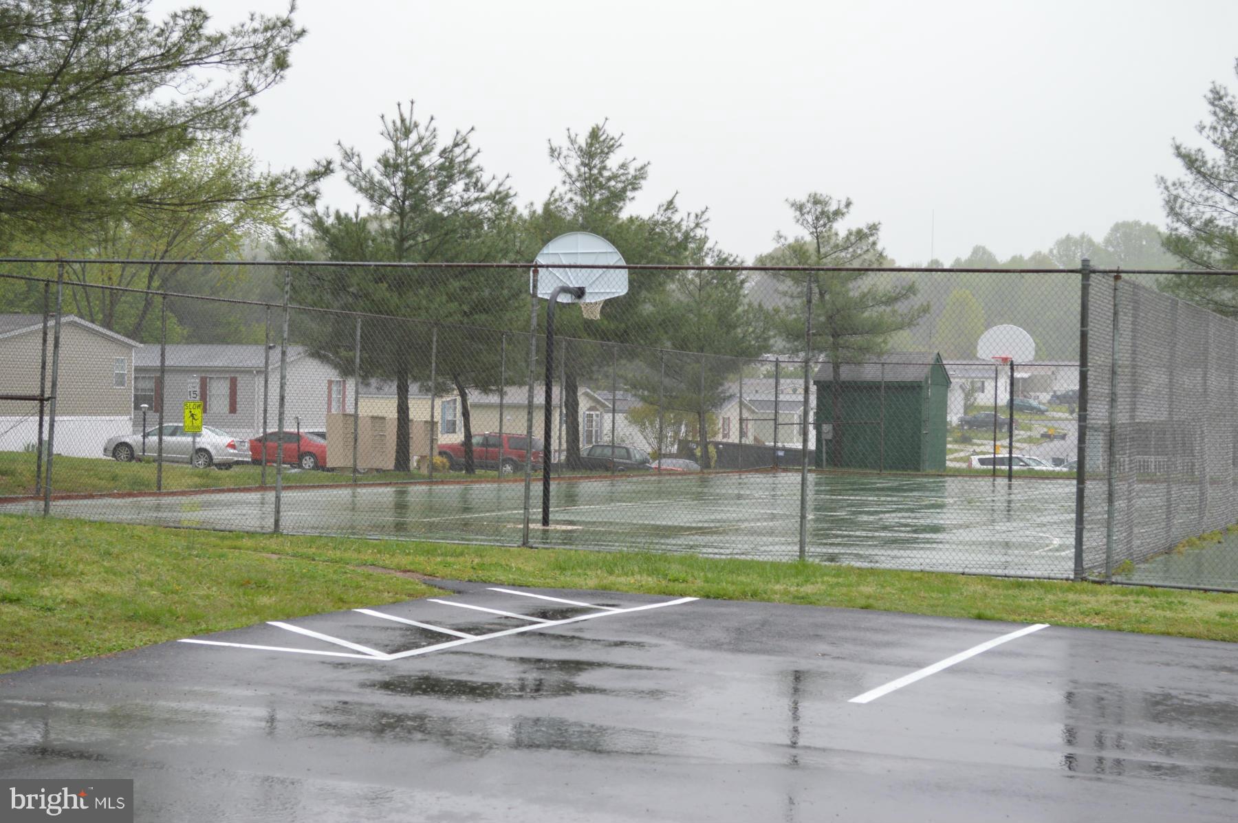 BOONES ESTATES - Residential