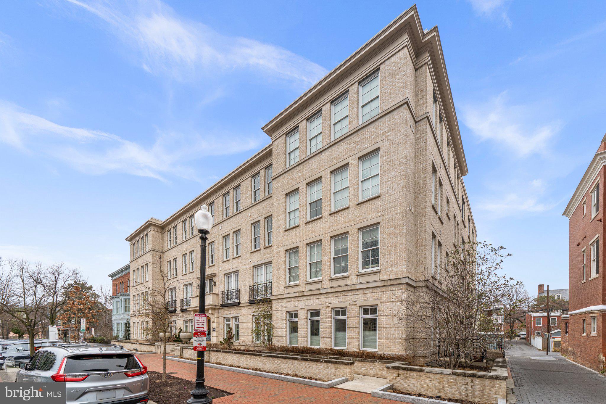 300 8TH STREET NE 102