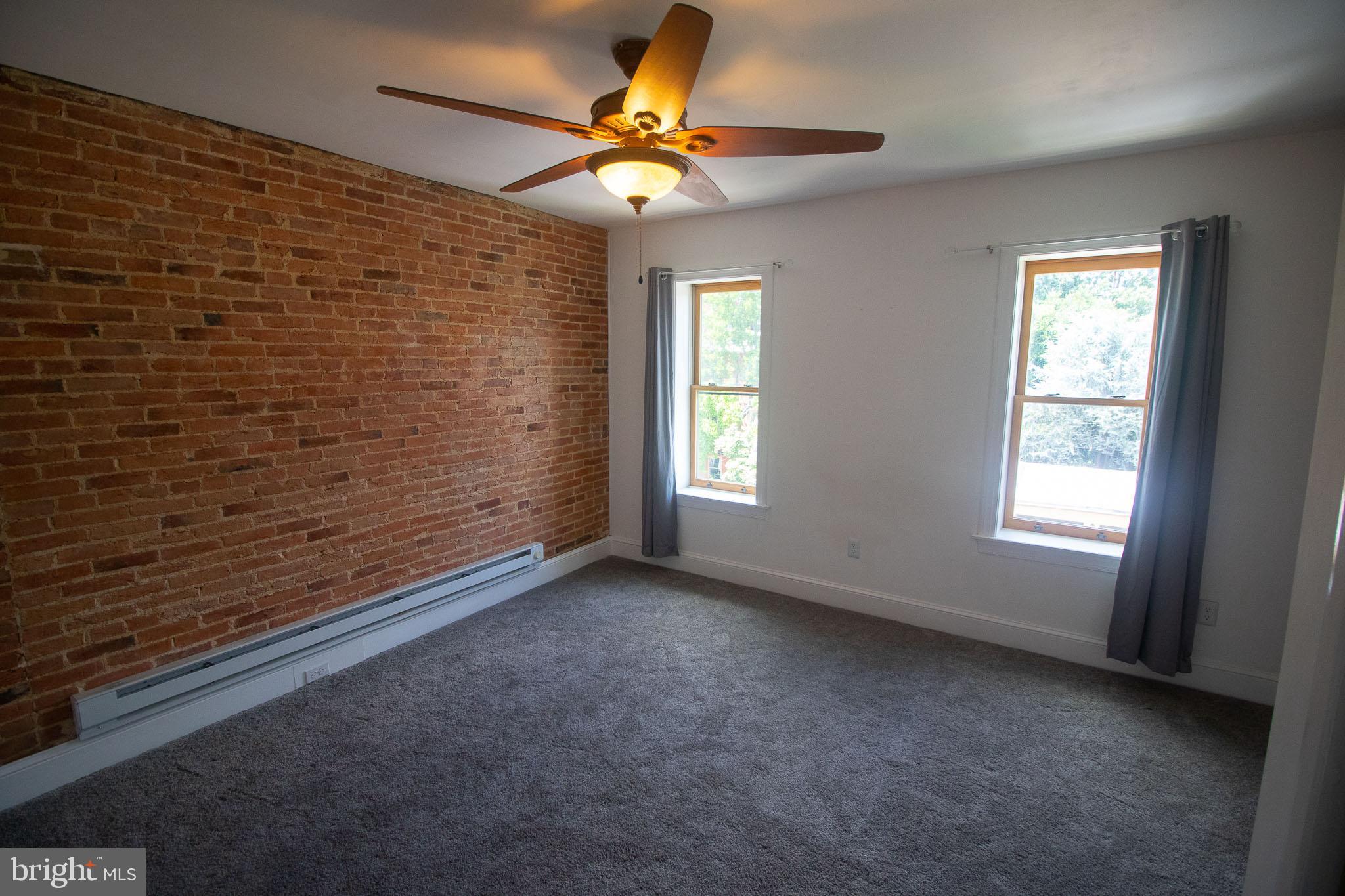 UNION SQUARE - Residential Lease