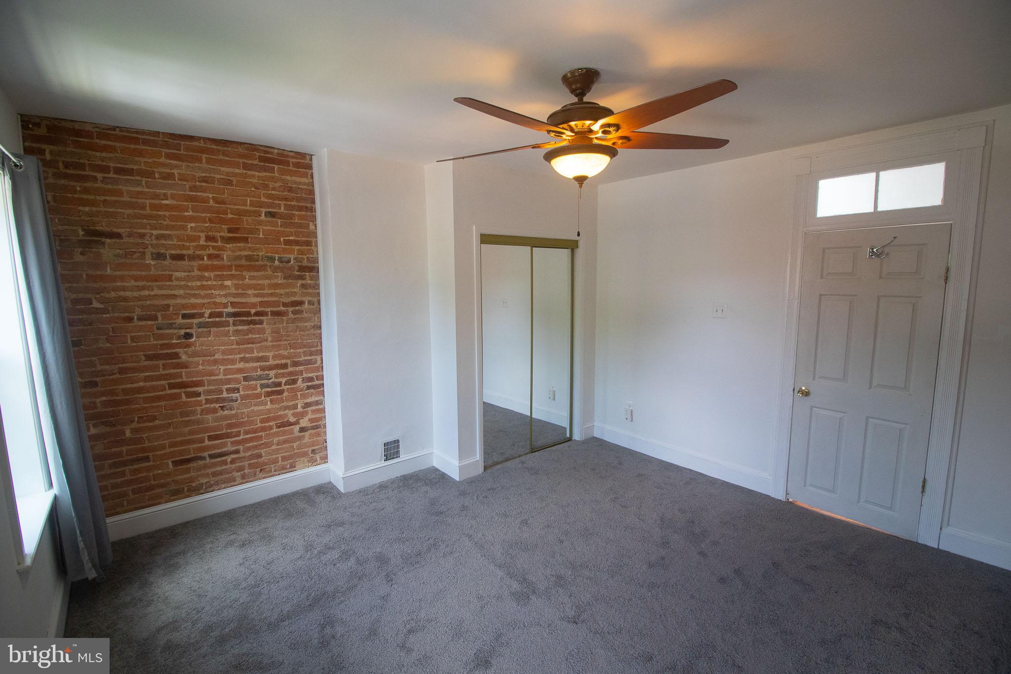 UNION SQUARE - Residential Lease