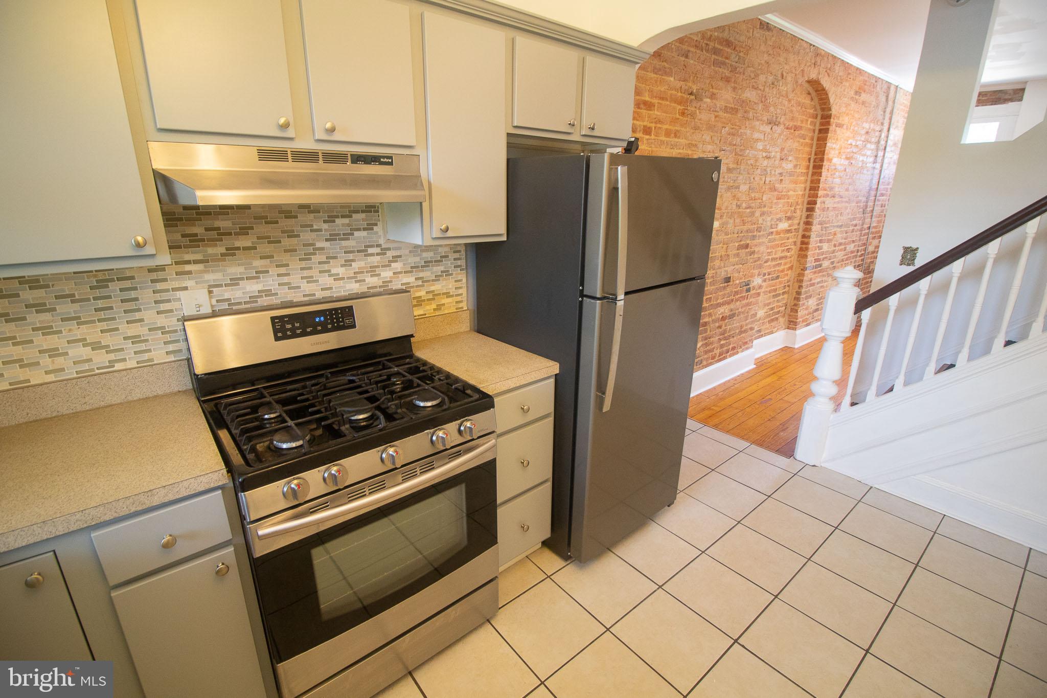 UNION SQUARE - Residential Lease