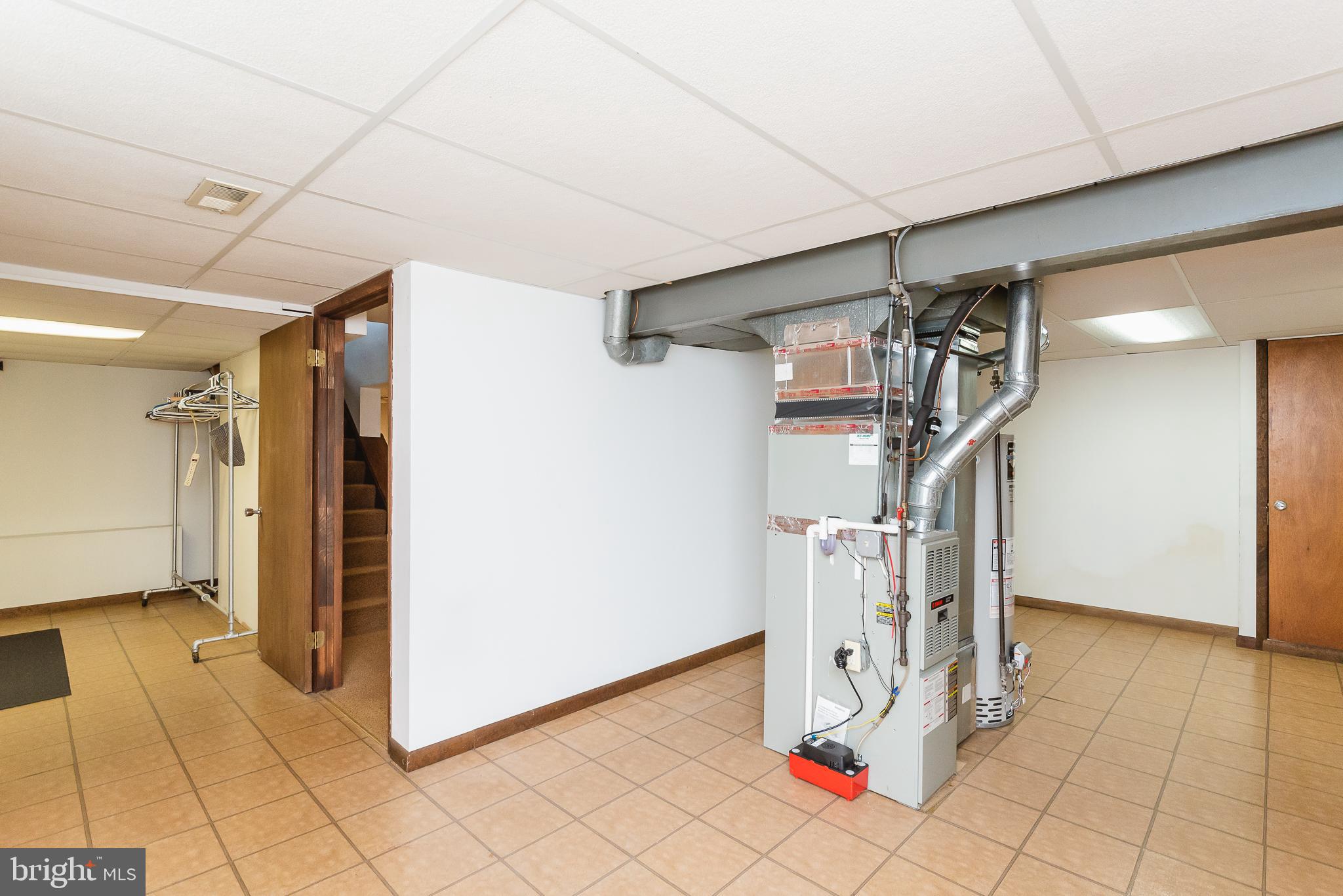 EDGE MEAD - Residential