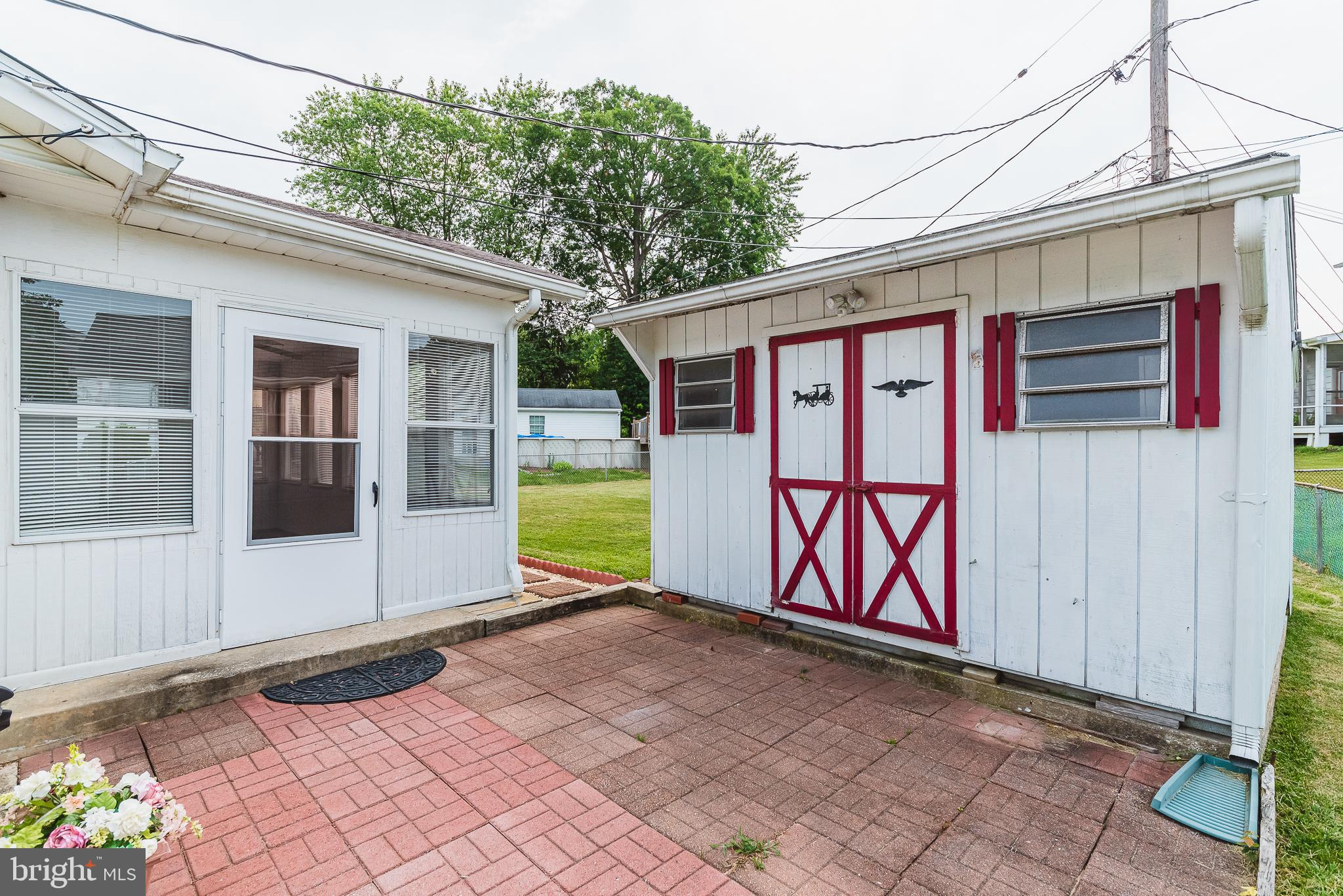 EDGE MEAD - Residential