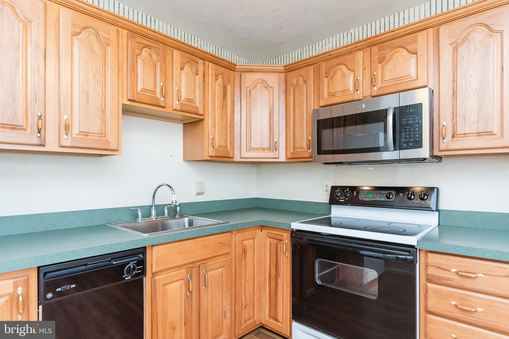 EDGE MEAD - Residential