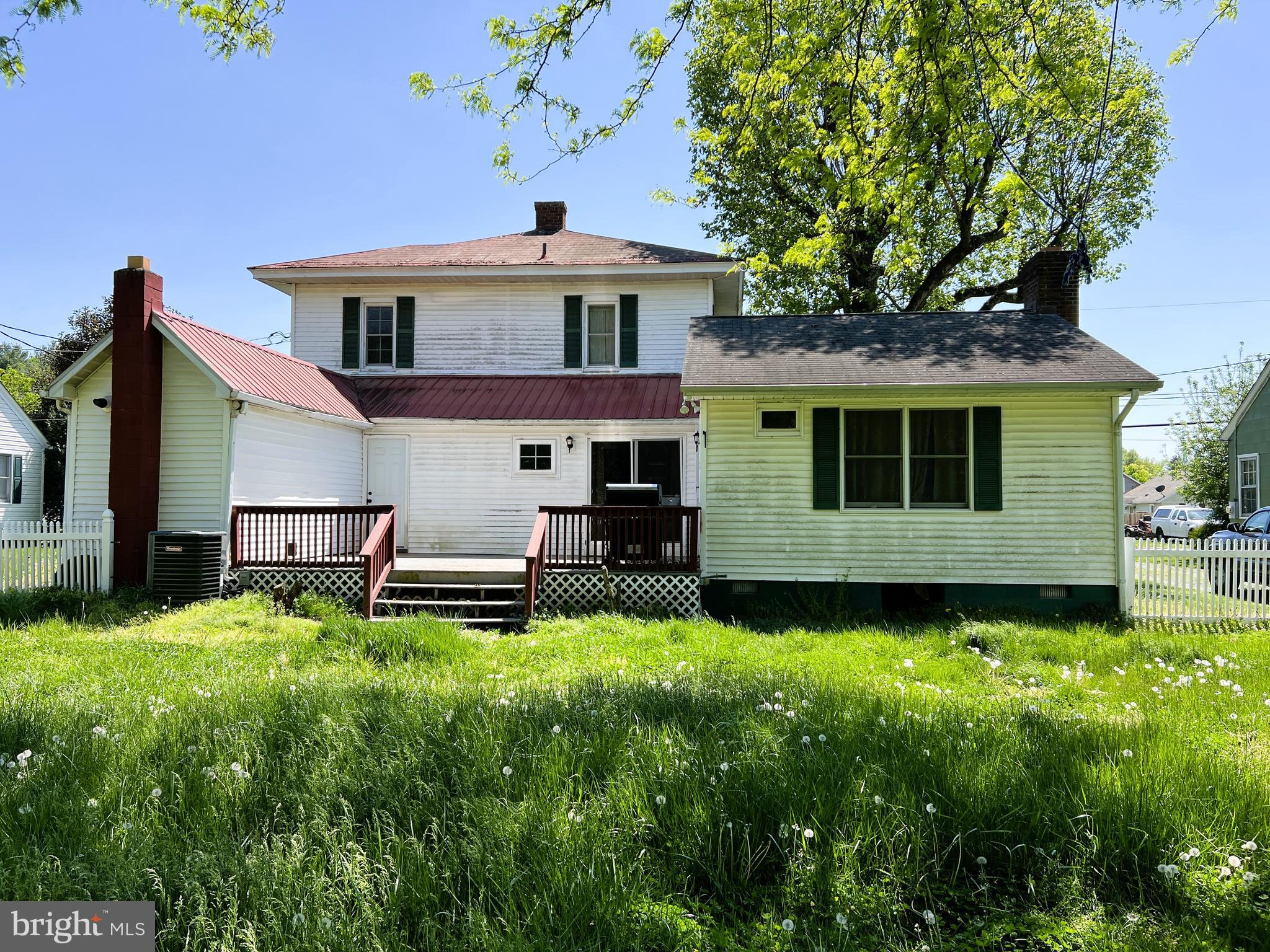 390 HURTT AVENUE
