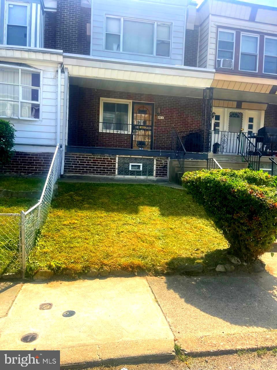 LAWNCREST - Residential