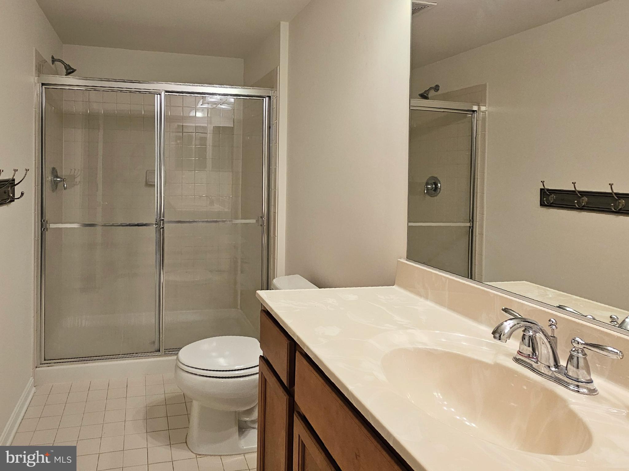 EAGLES POINTE - Residential Lease