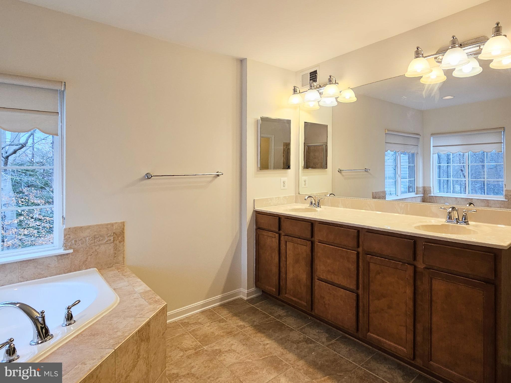 EAGLES POINTE - Residential Lease