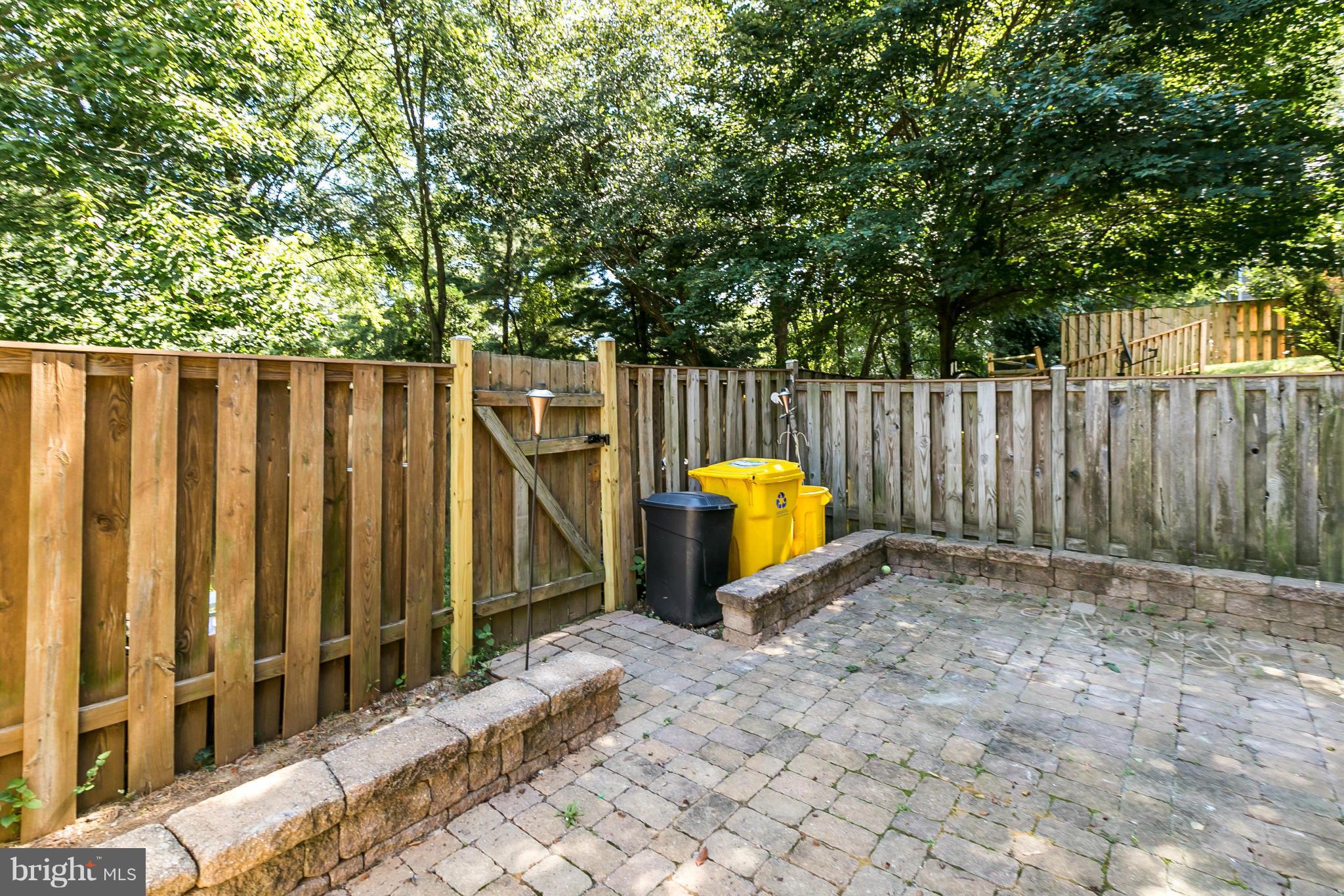 CROFTON SQUARE - Residential Lease