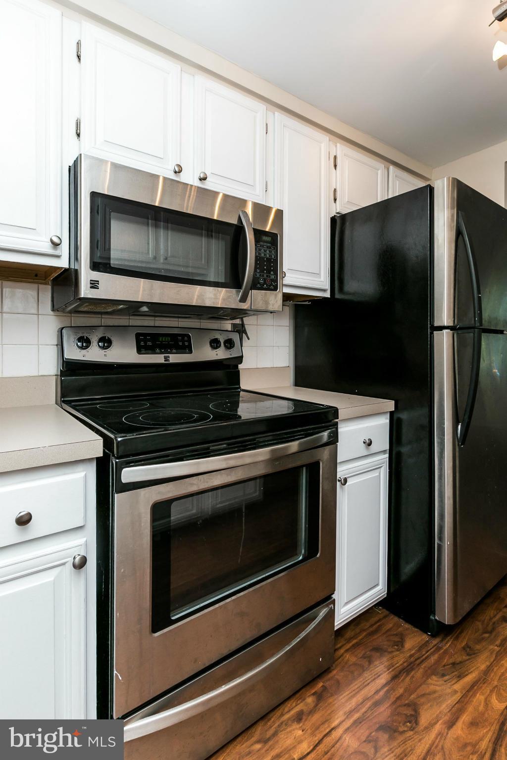 CROFTON SQUARE - Residential Lease